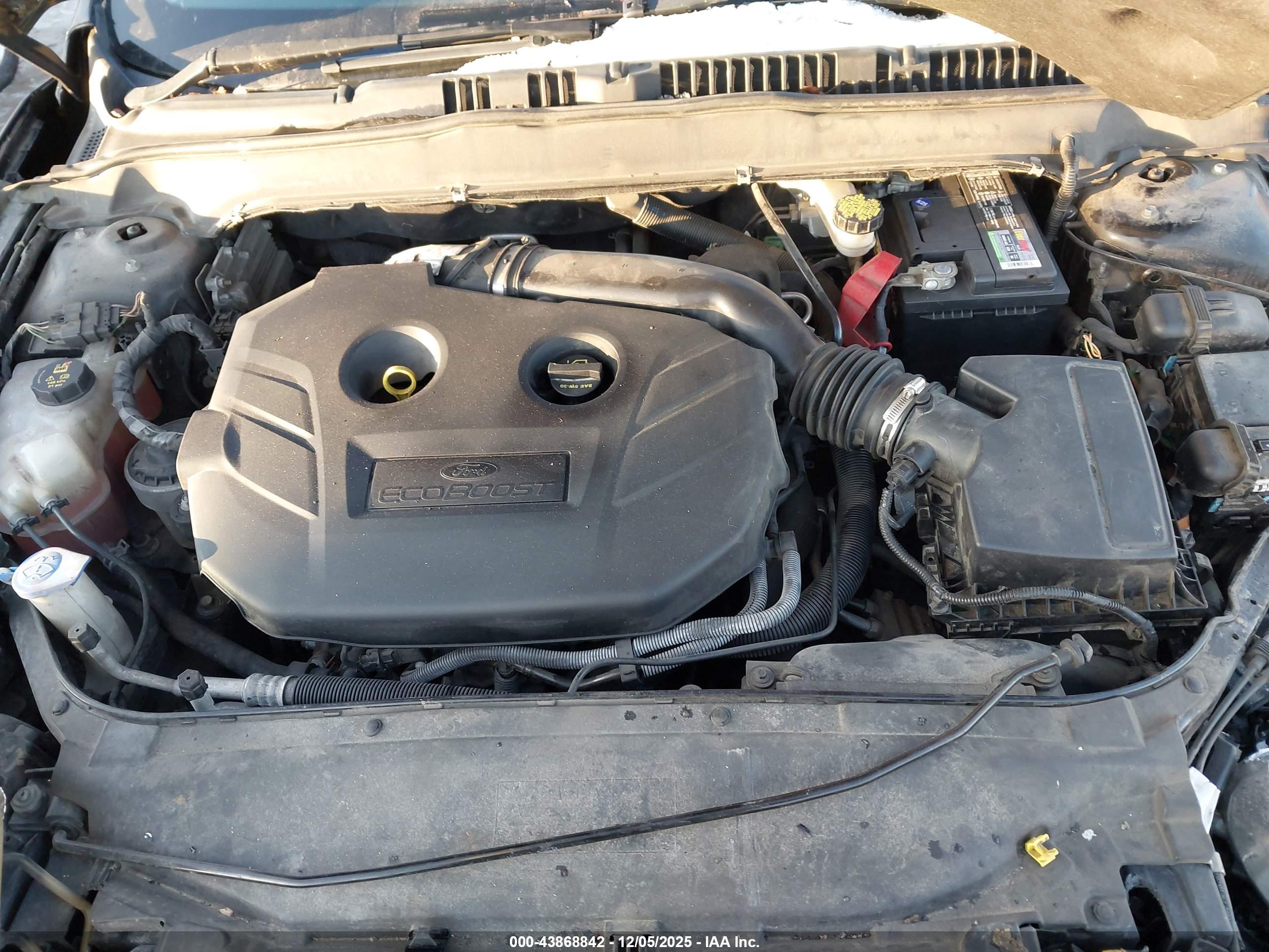 FORD FUSION image 10