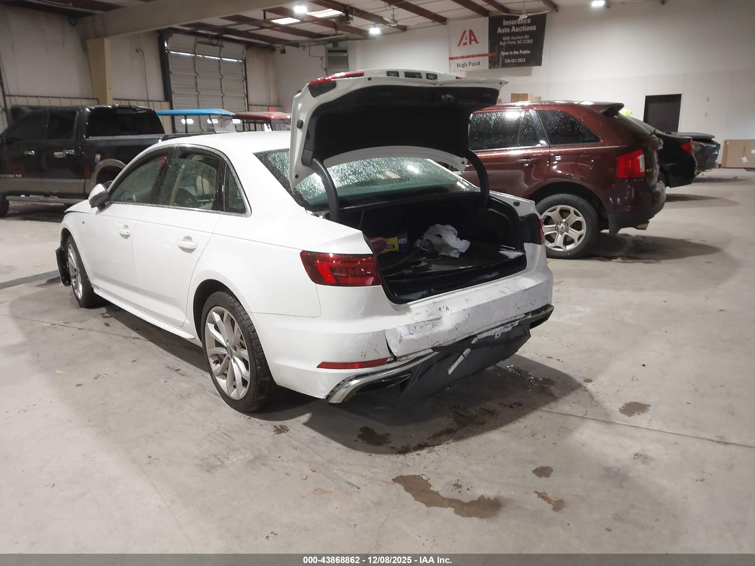 AUDI A4 image 3