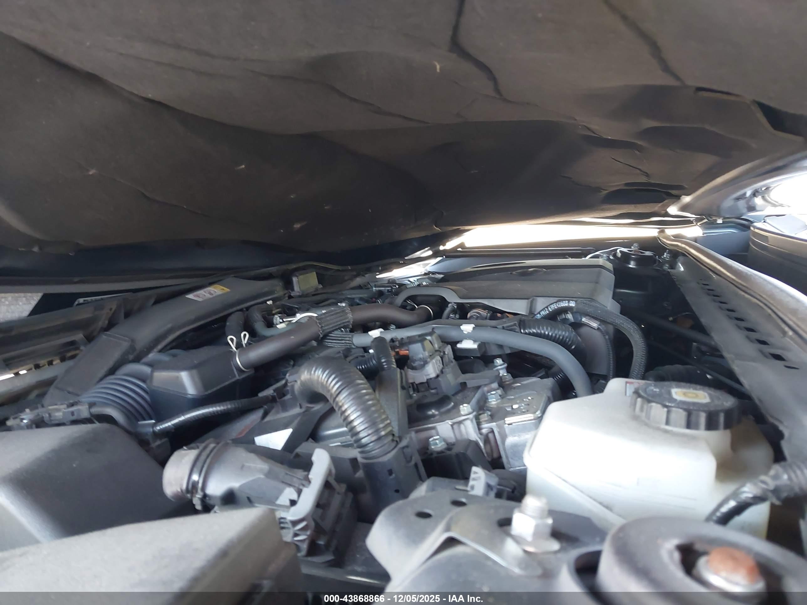 TOYOTA AVALON image 10