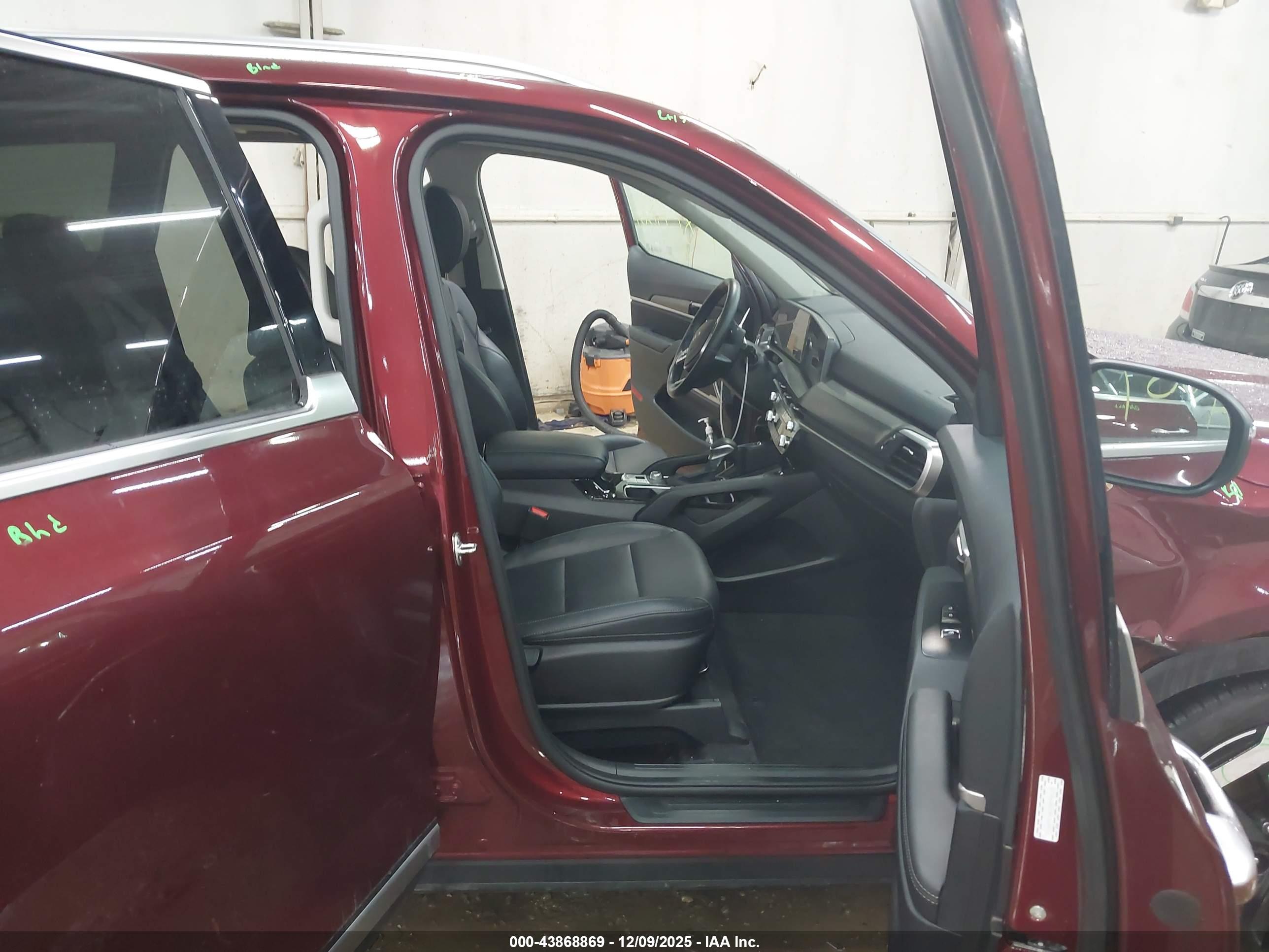 KIA TELLURIDE image 5