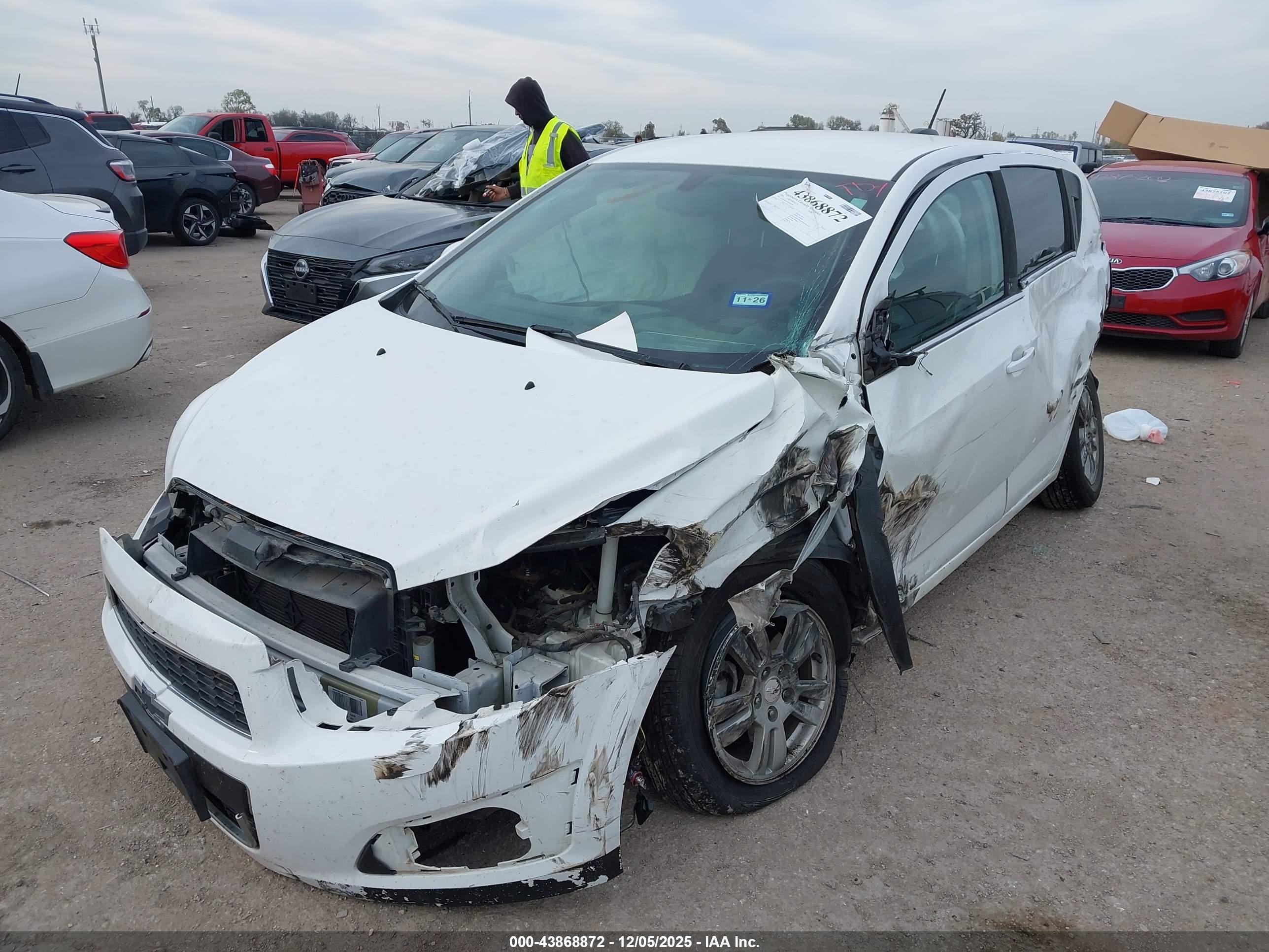 CHEVROLET SONIC image 2