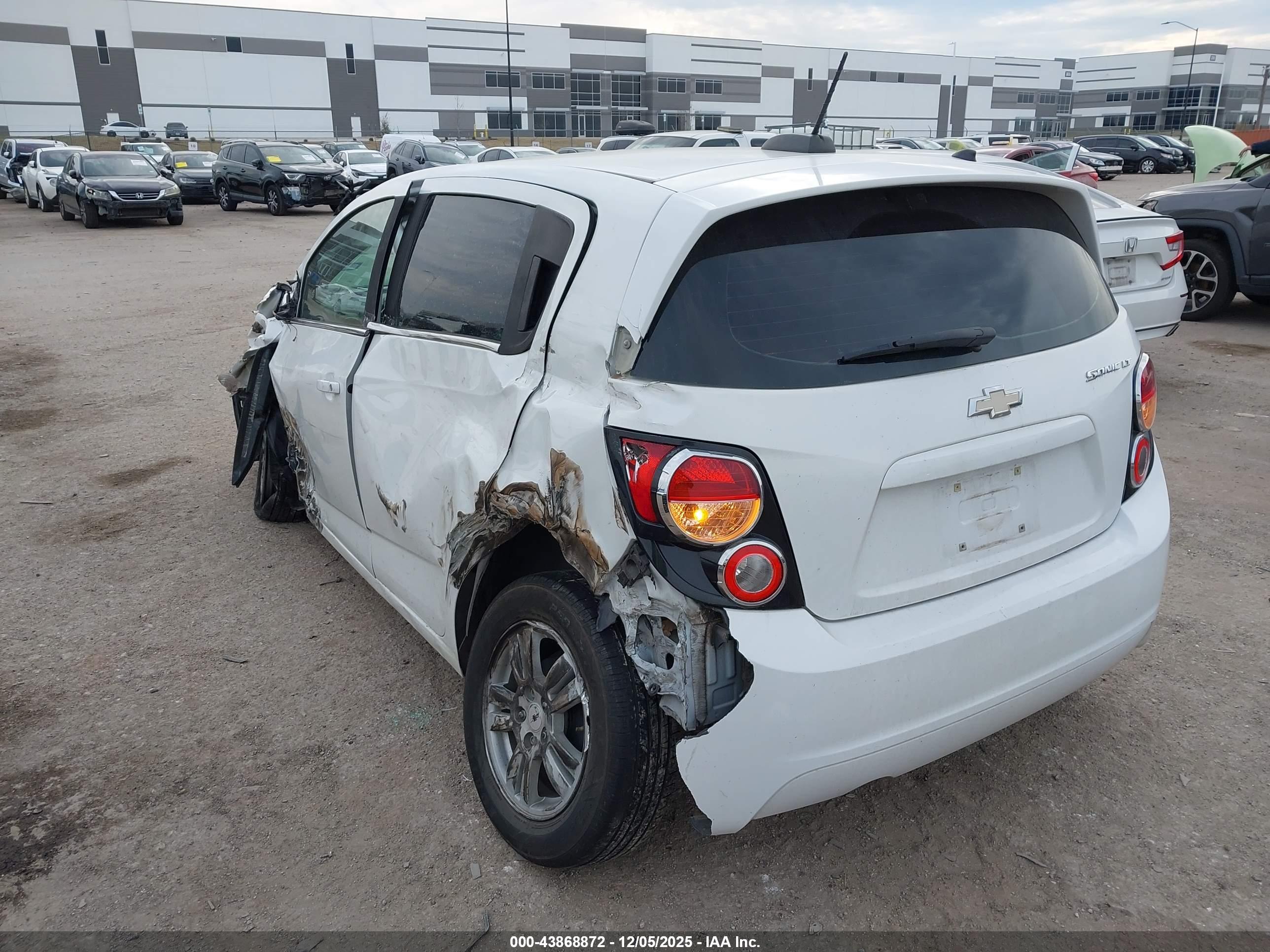 CHEVROLET SONIC image 3