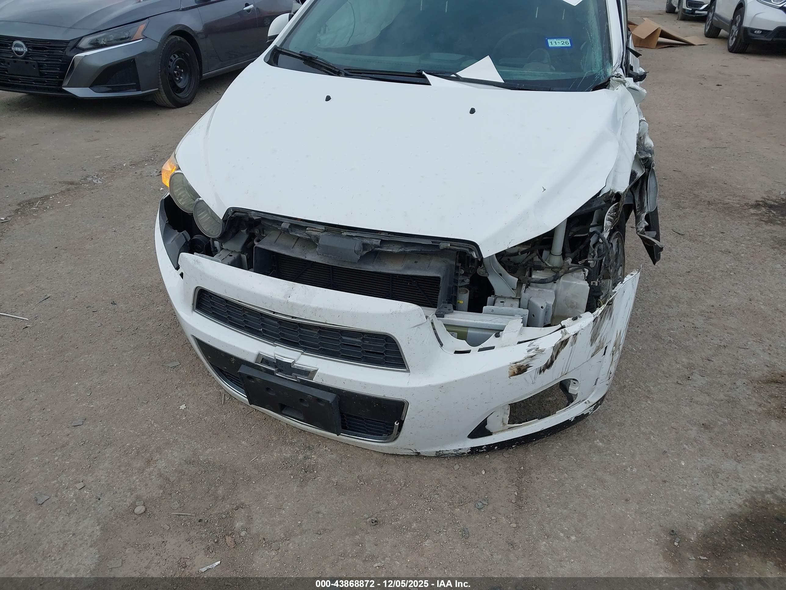 CHEVROLET SONIC image 6
