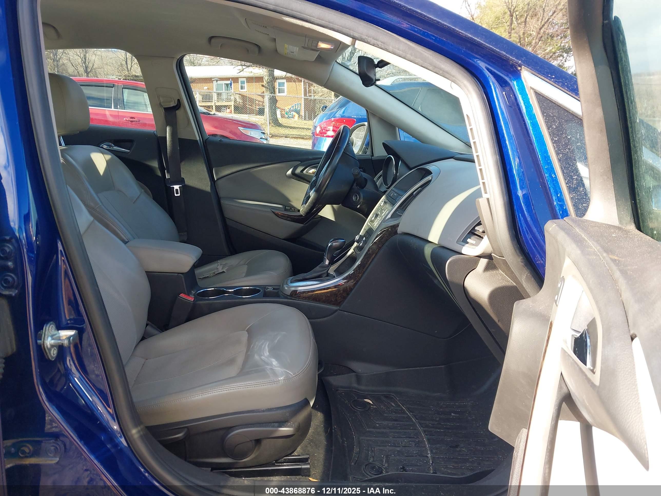 BUICK VERANO image 5