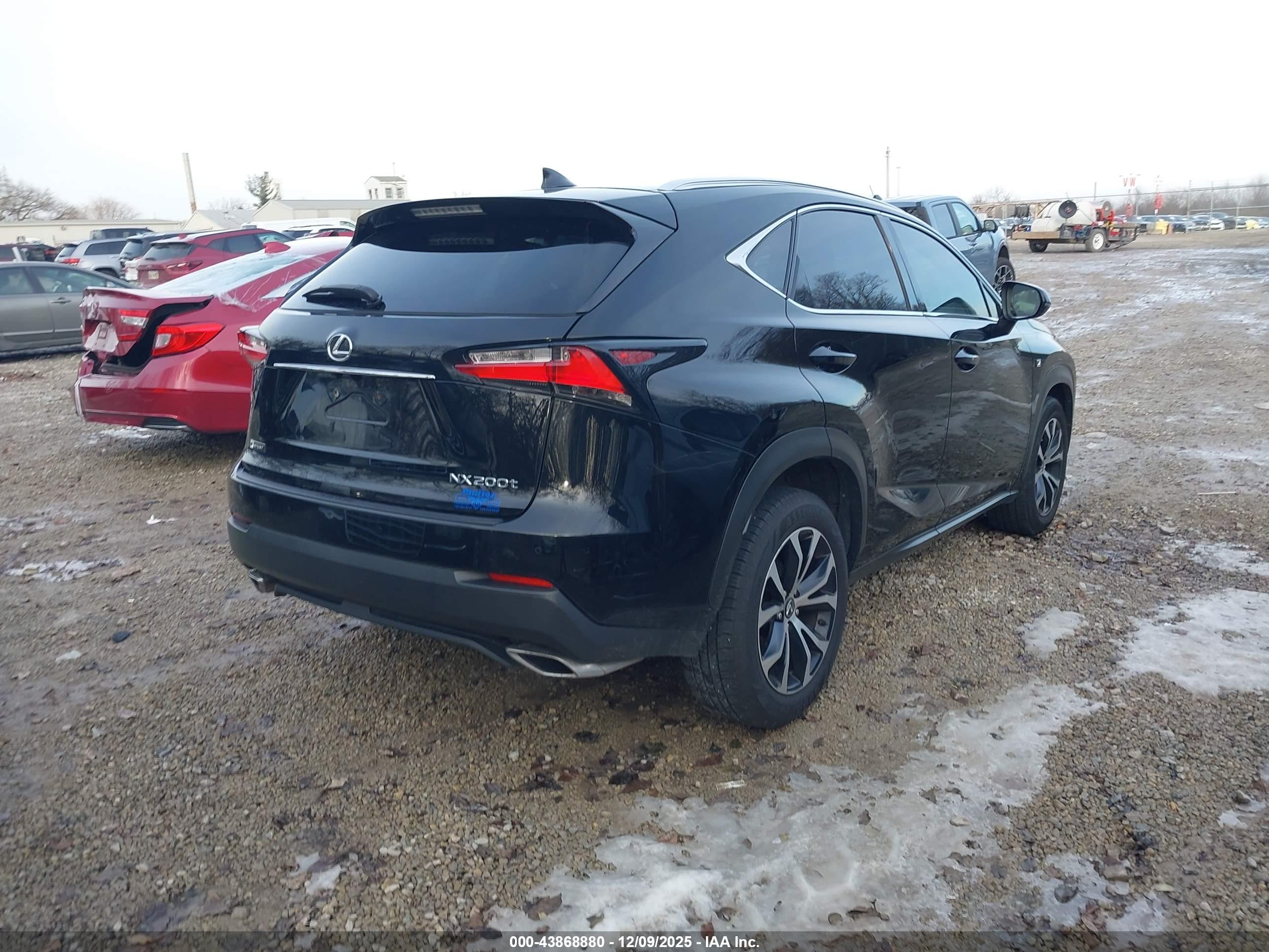 LEXUS NX image 4