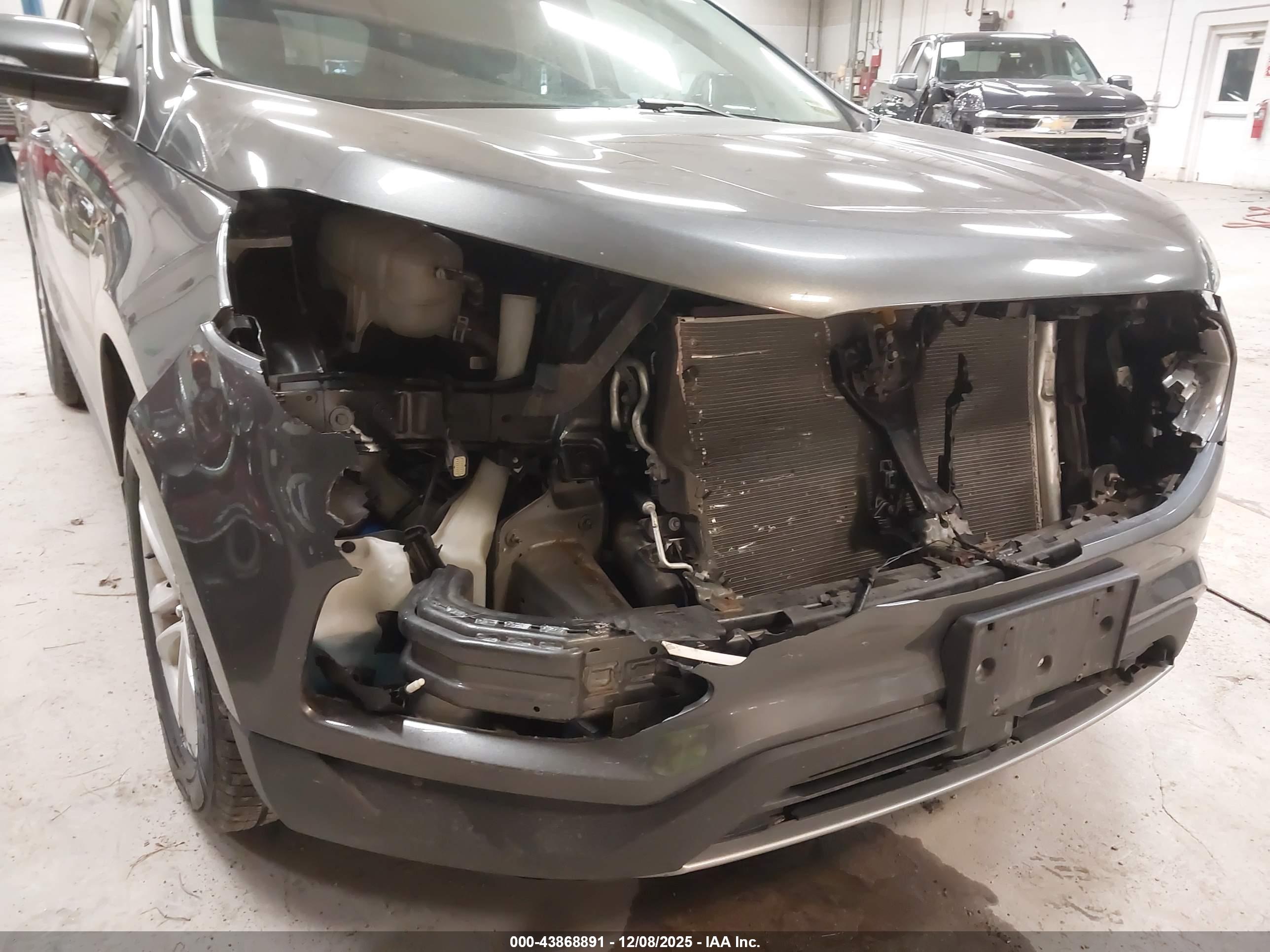 FORD EDGE image 6