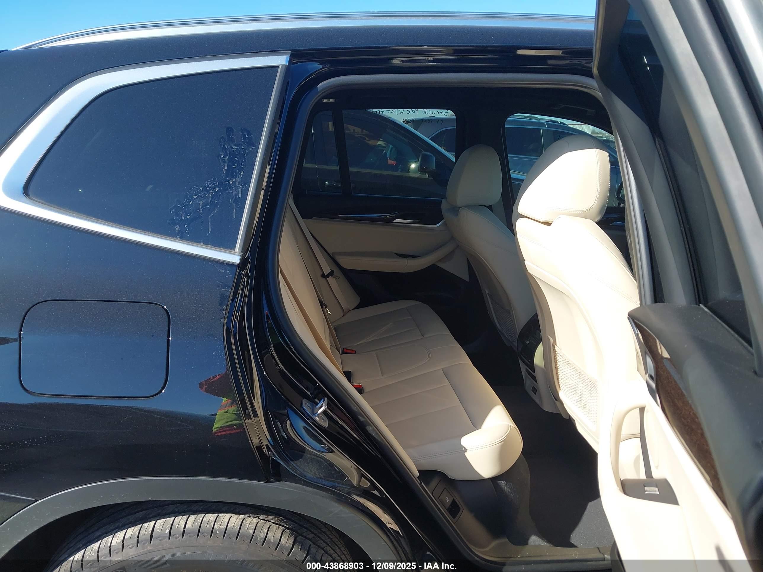 BMW X3 image 8