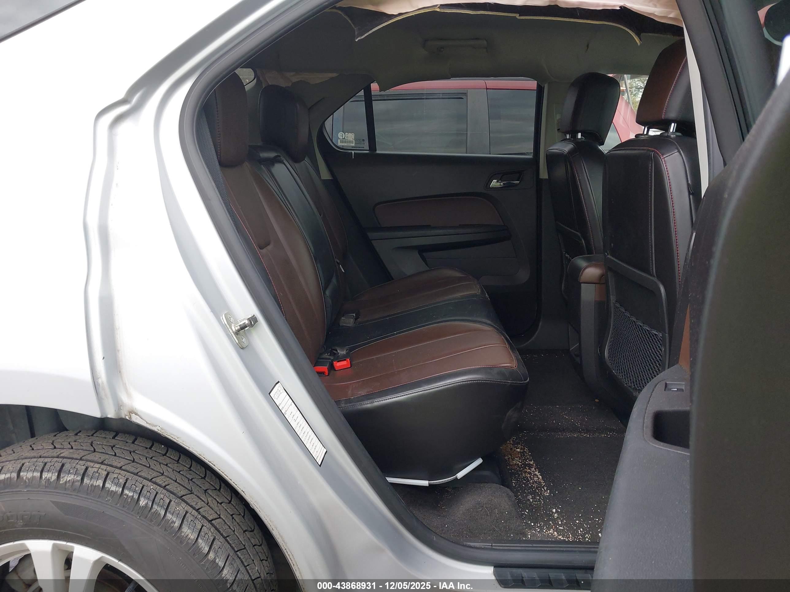 CHEVROLET EQUINOX image 8