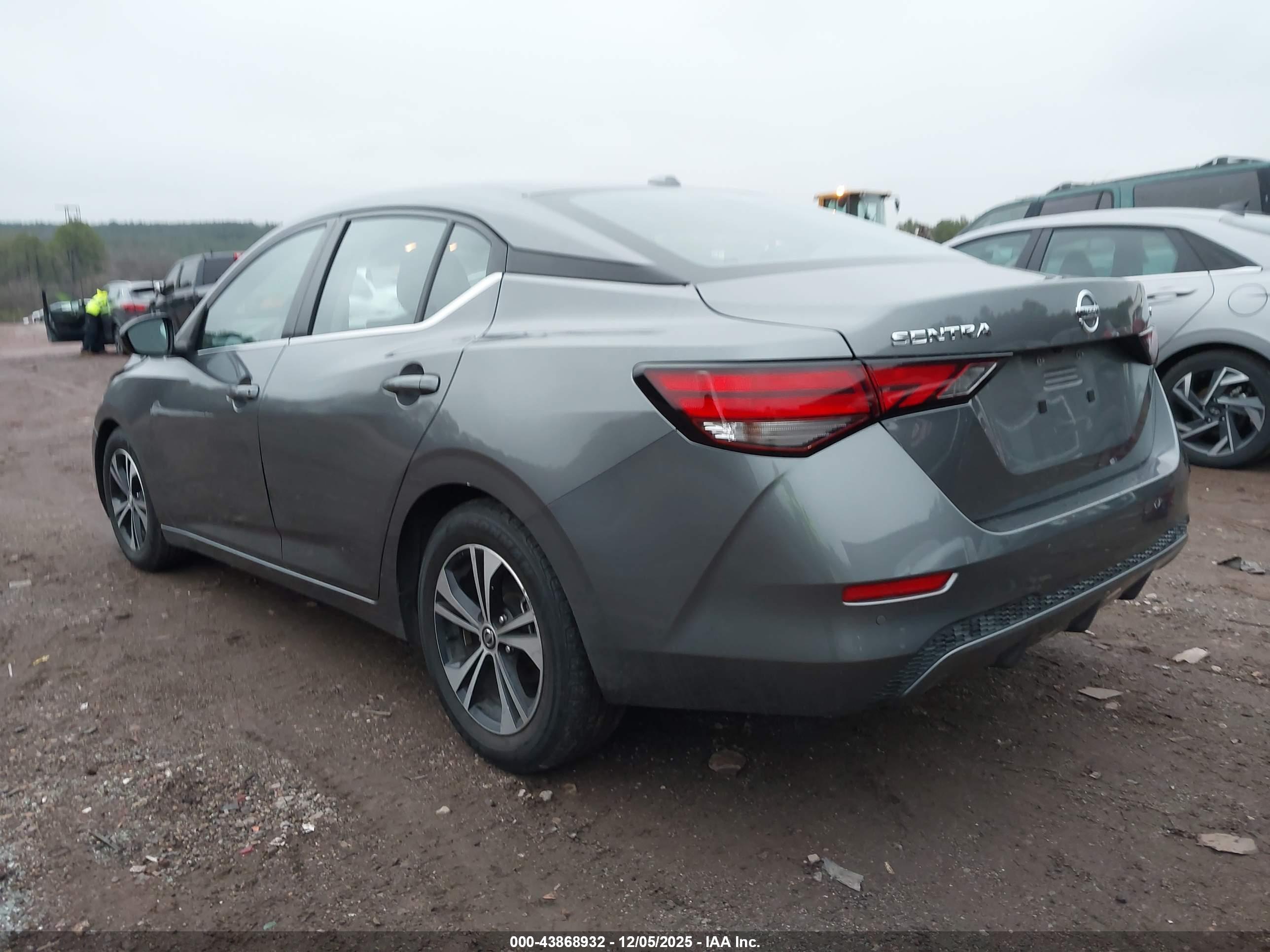 NISSAN SENTRA image 3