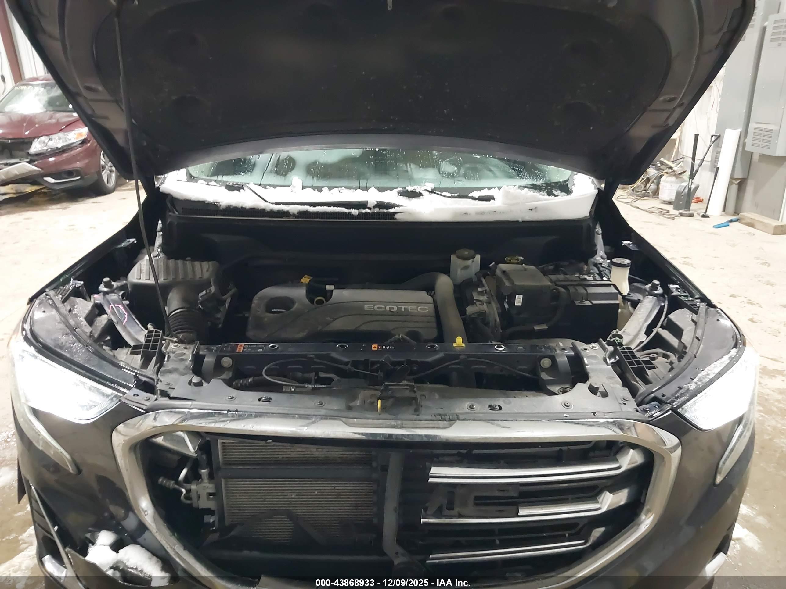 GMC TERRAIN image 10