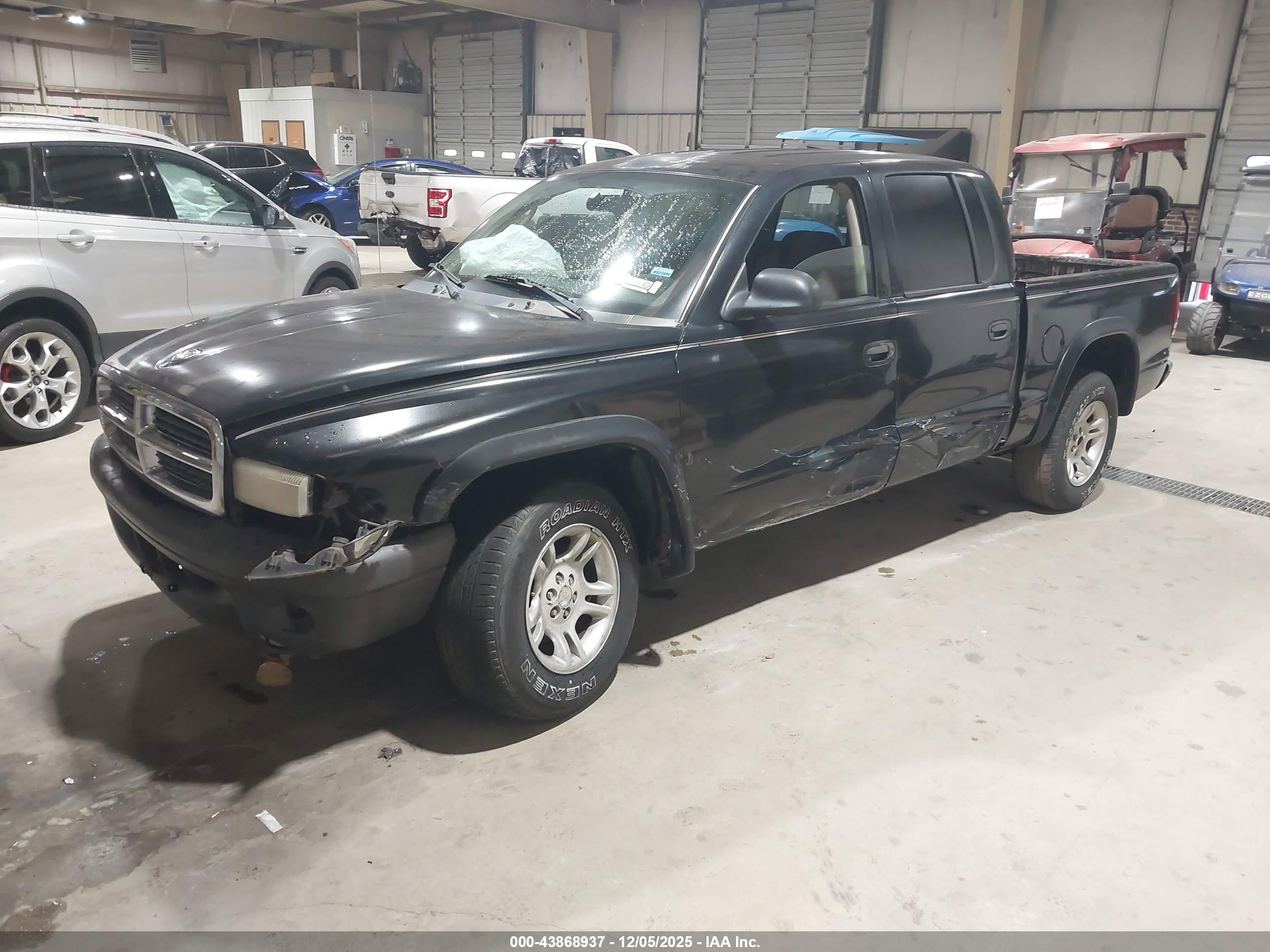 DODGE DAKOTA image 2