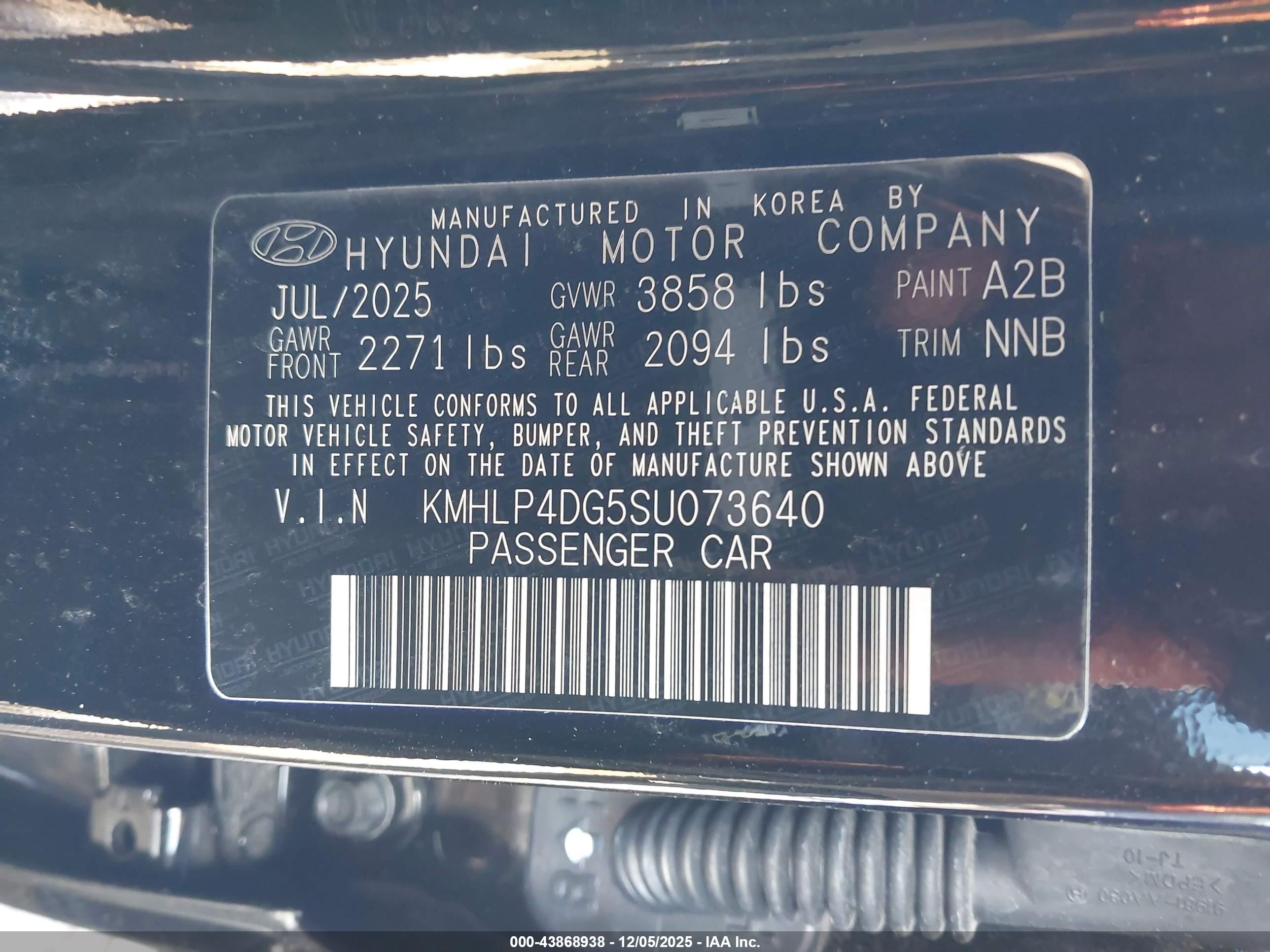 HYUNDAI ELANTRA image 9