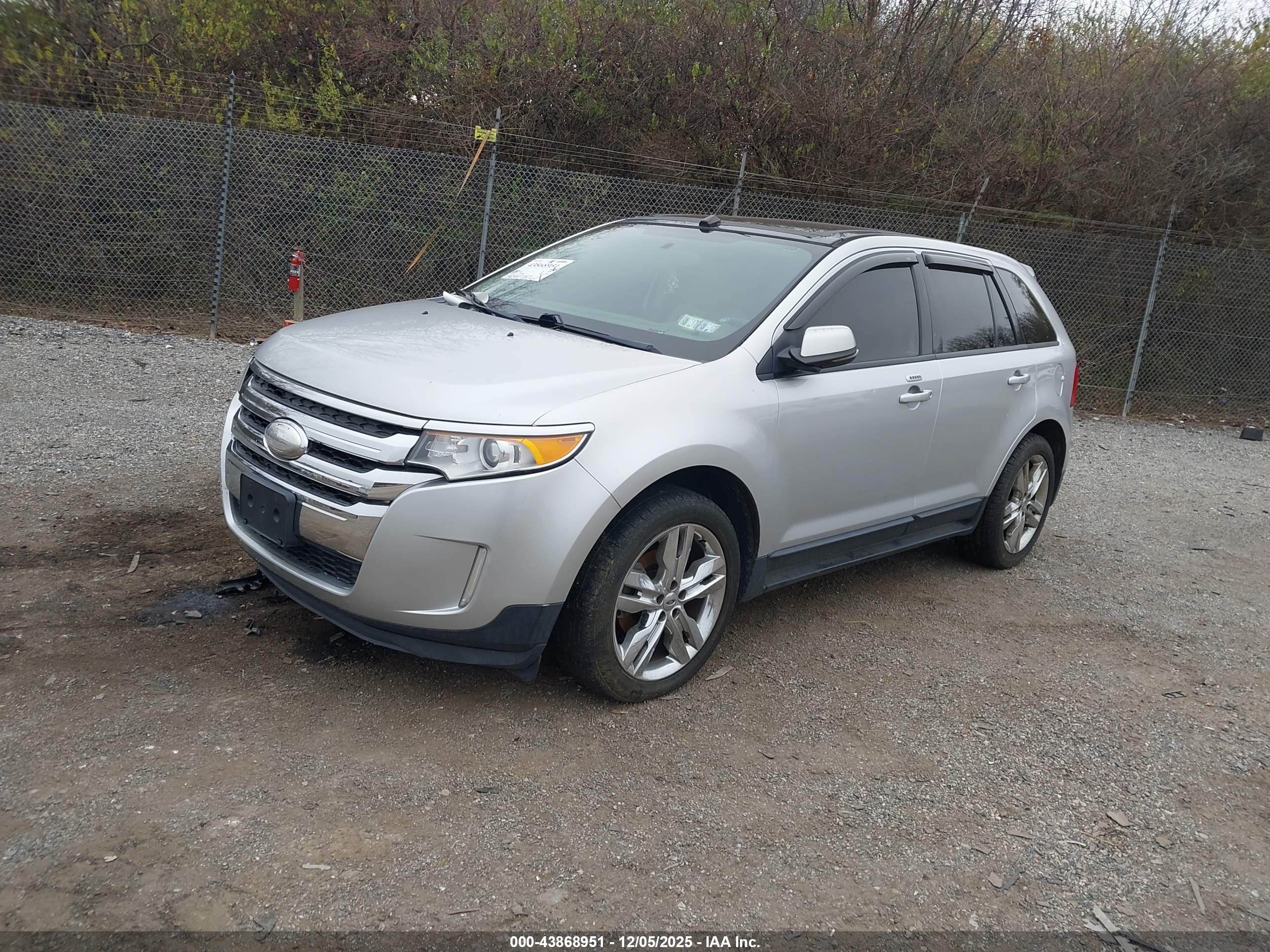 FORD EDGE image 2