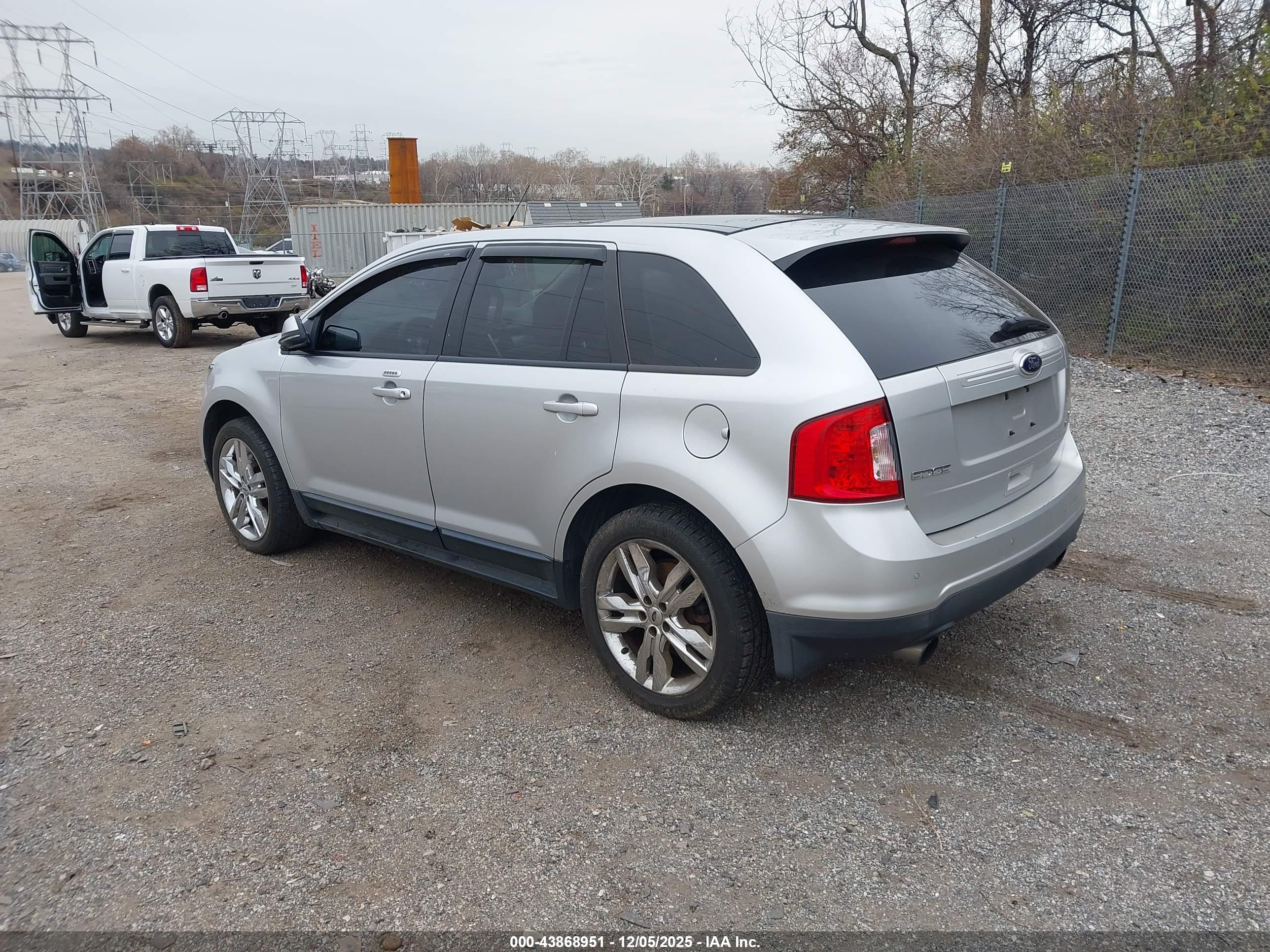 FORD EDGE image 3