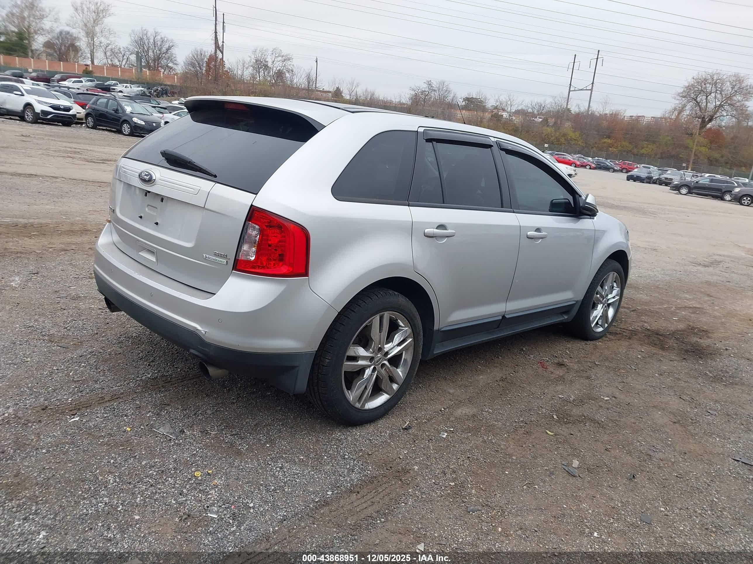 FORD EDGE image 4