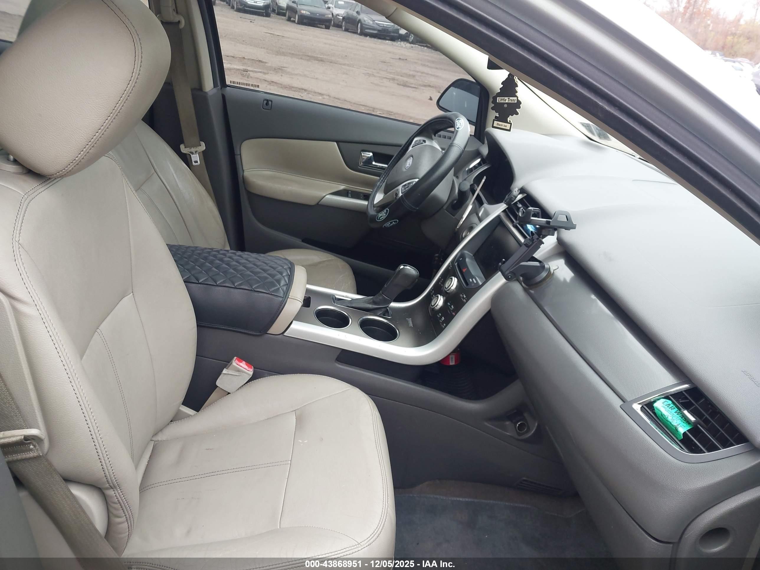 FORD EDGE image 5