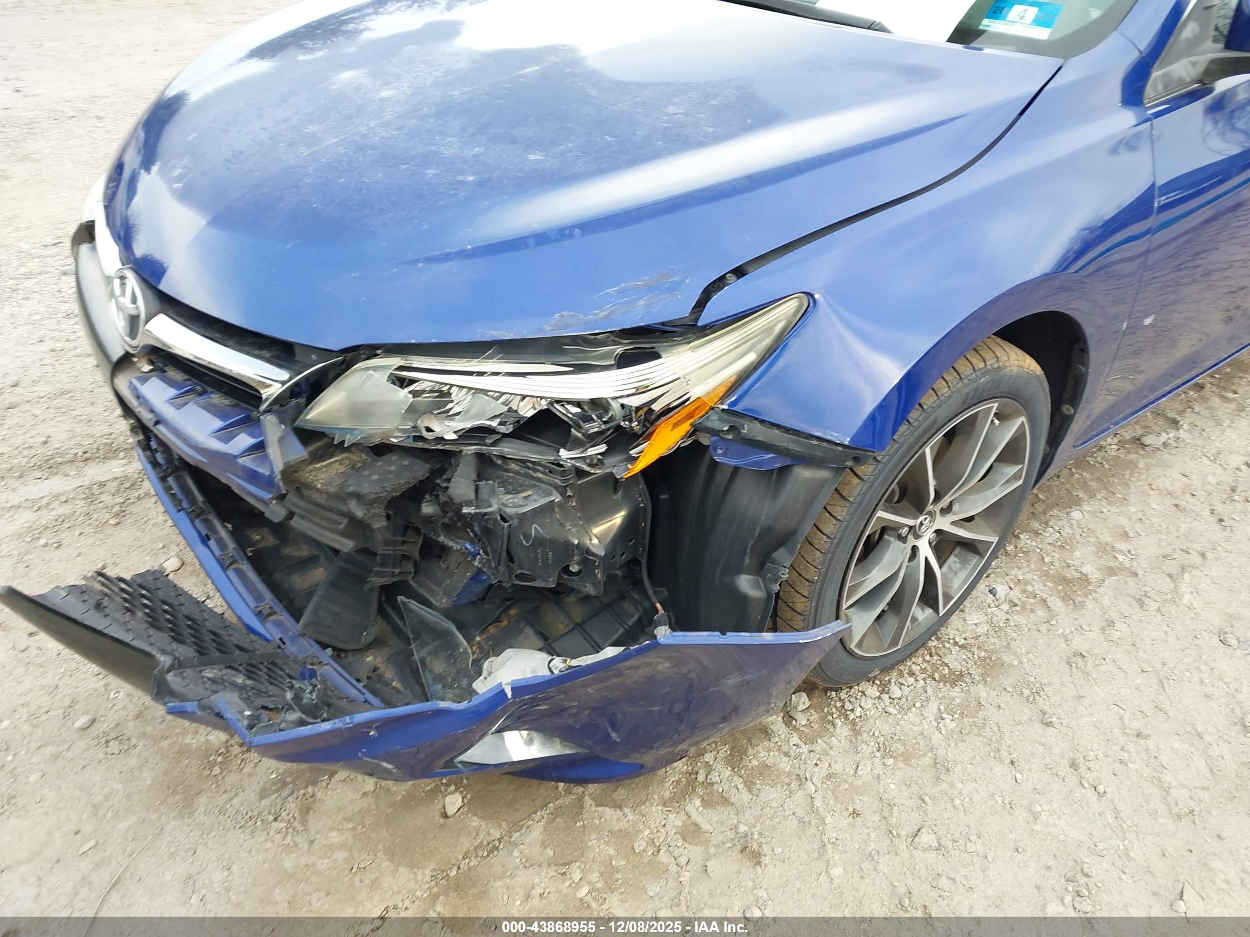 TOYOTA CAMRY image 6