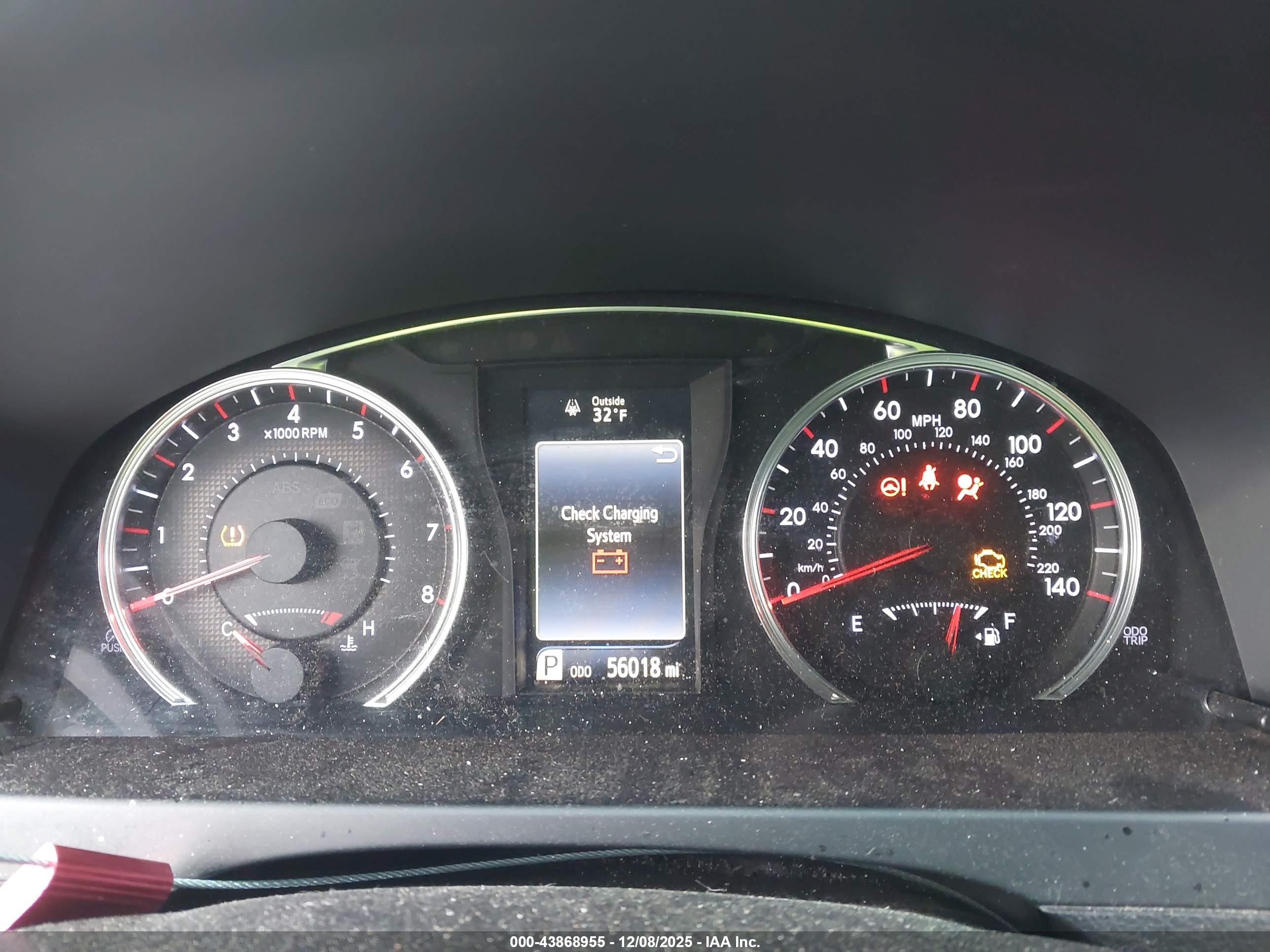 TOYOTA CAMRY image 7