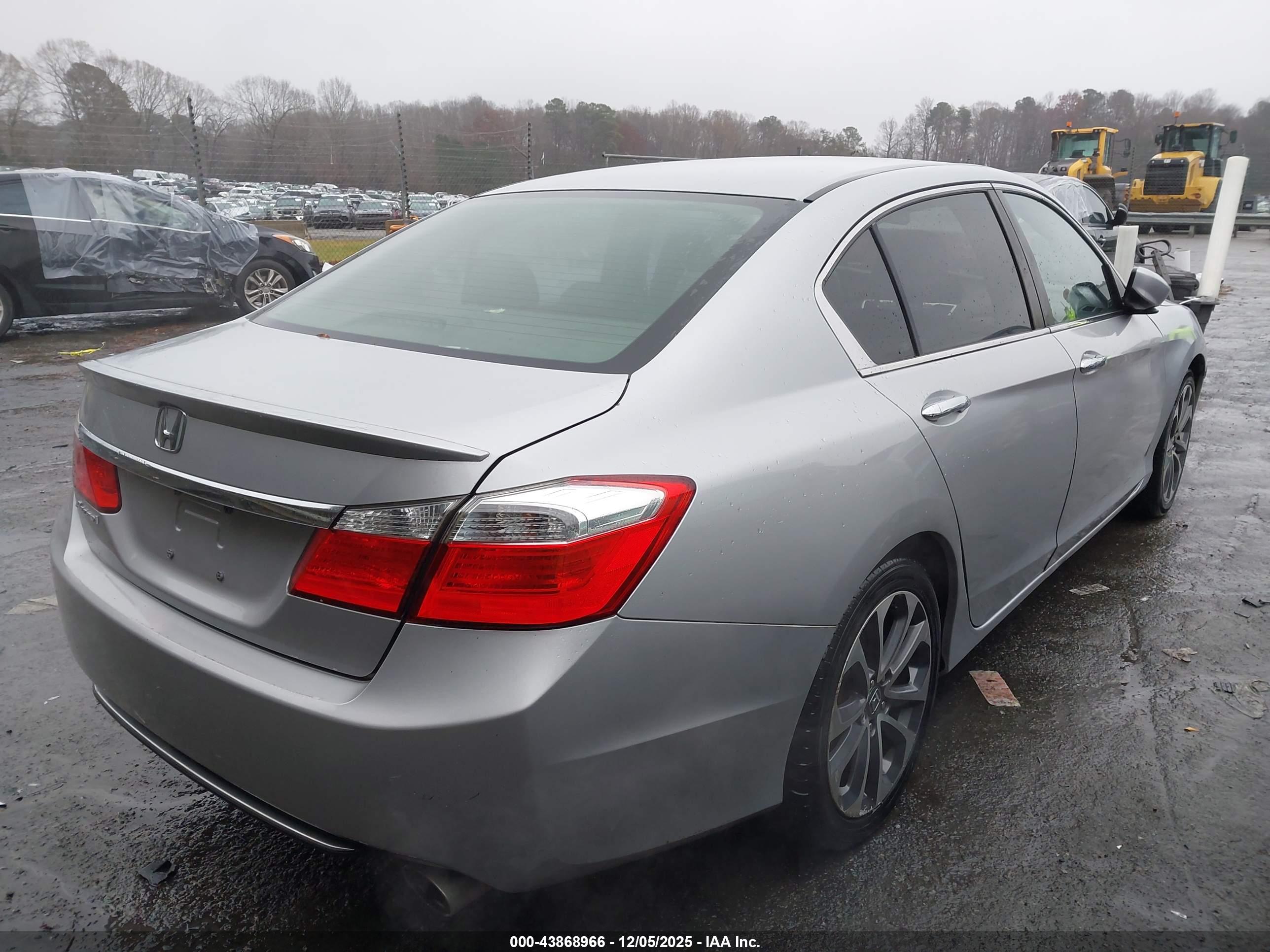 HONDA ACCORD image 4