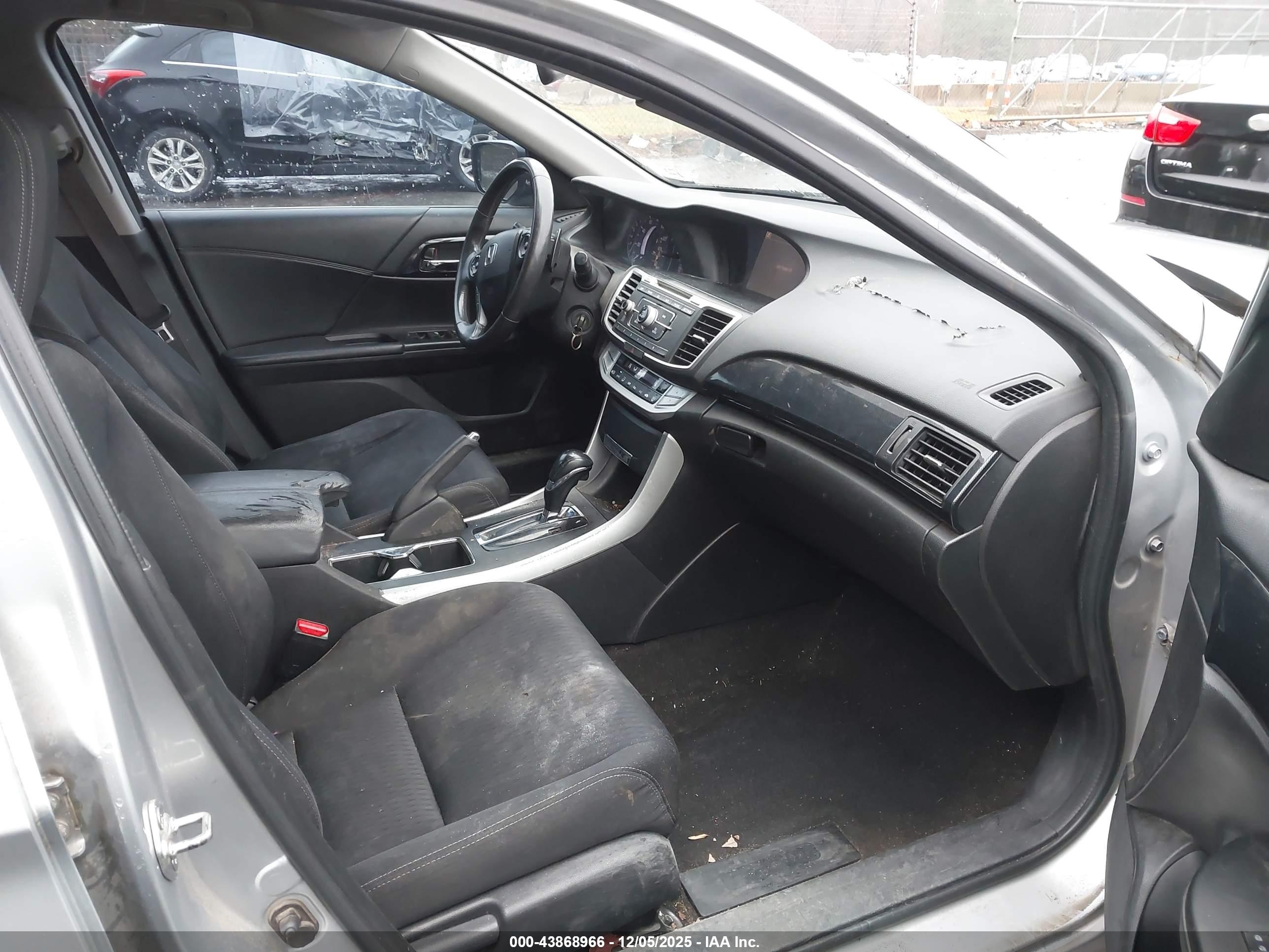 HONDA ACCORD image 5