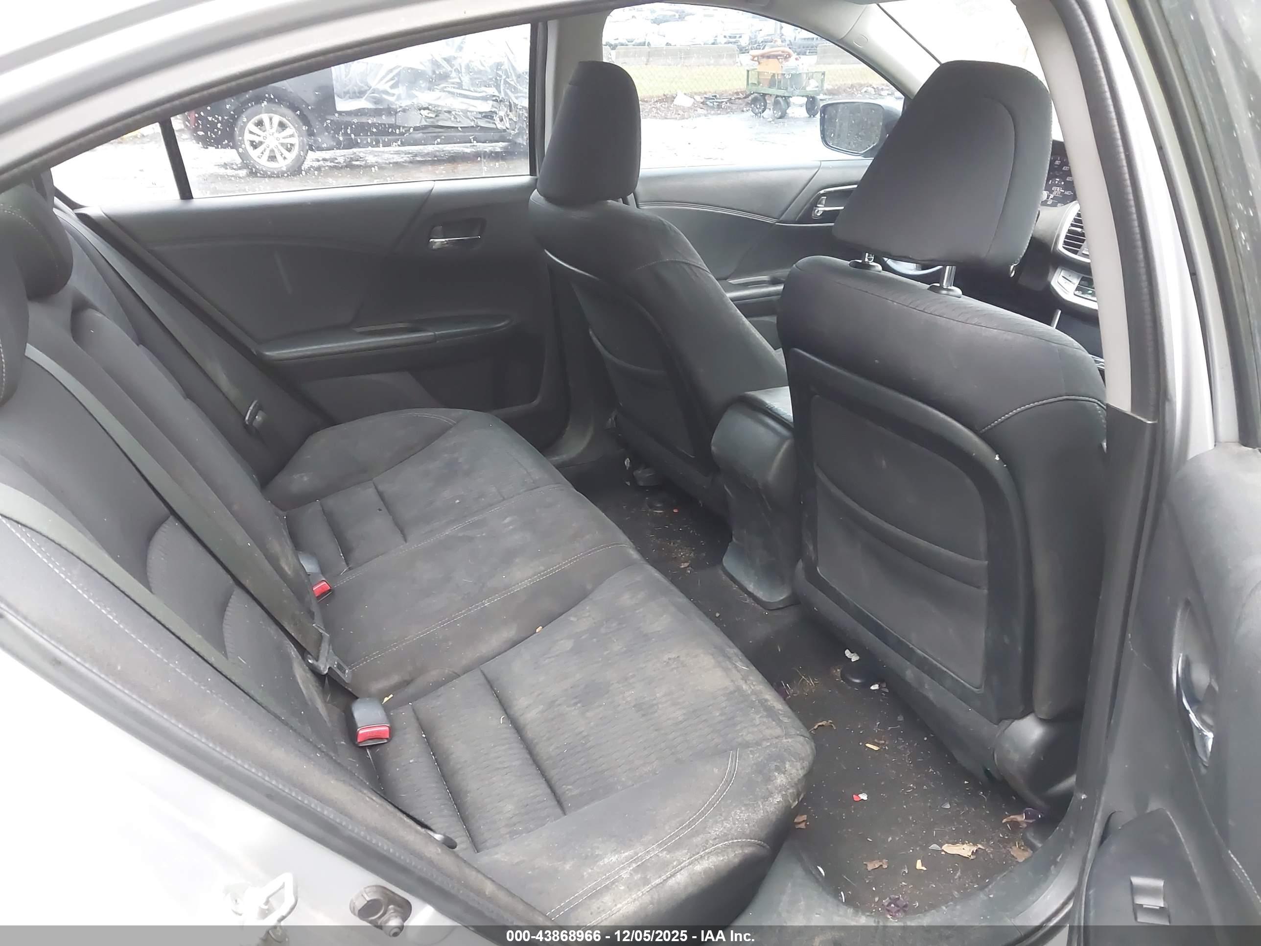 HONDA ACCORD image 8