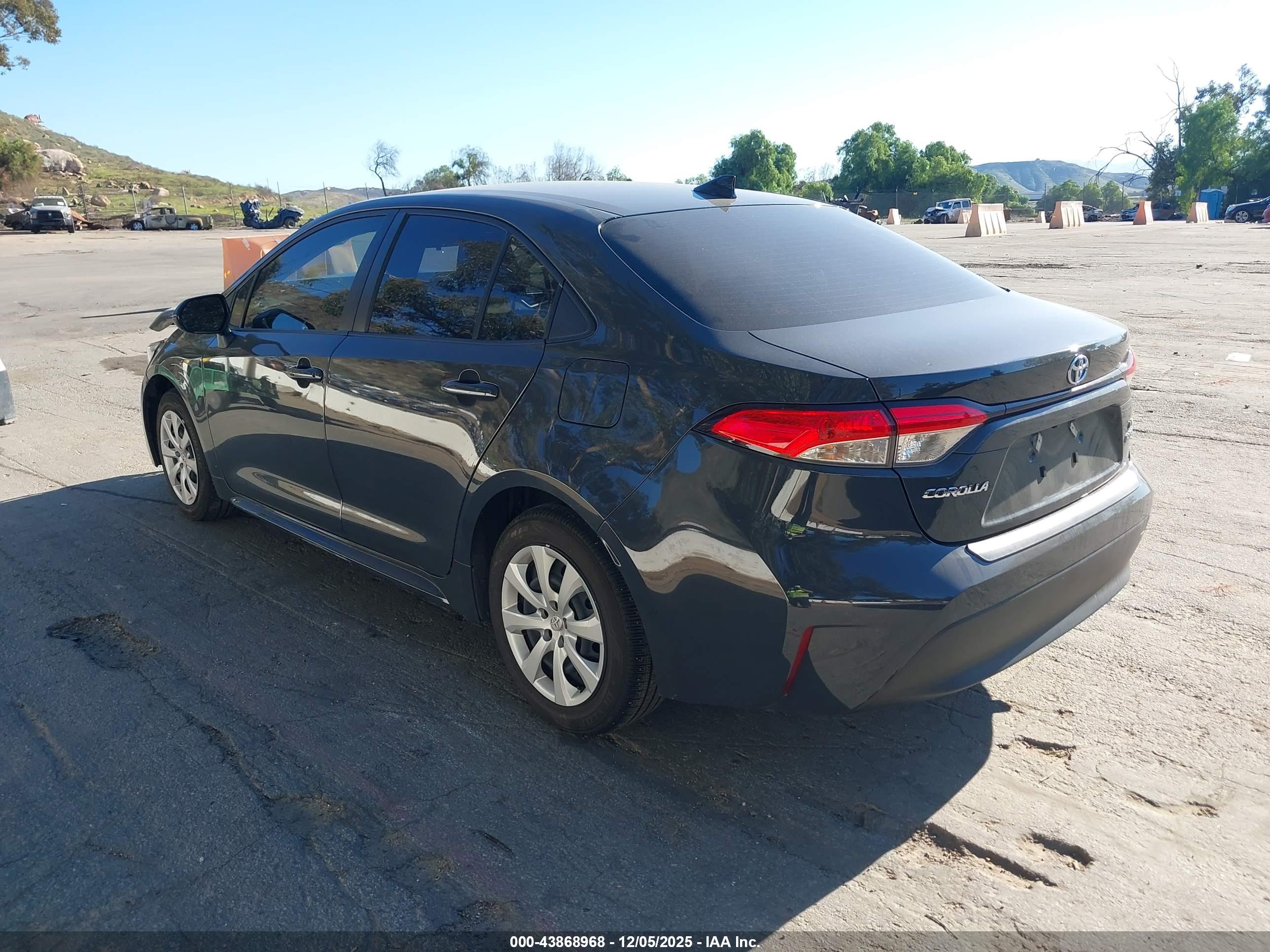 TOYOTA COROLLA image 3