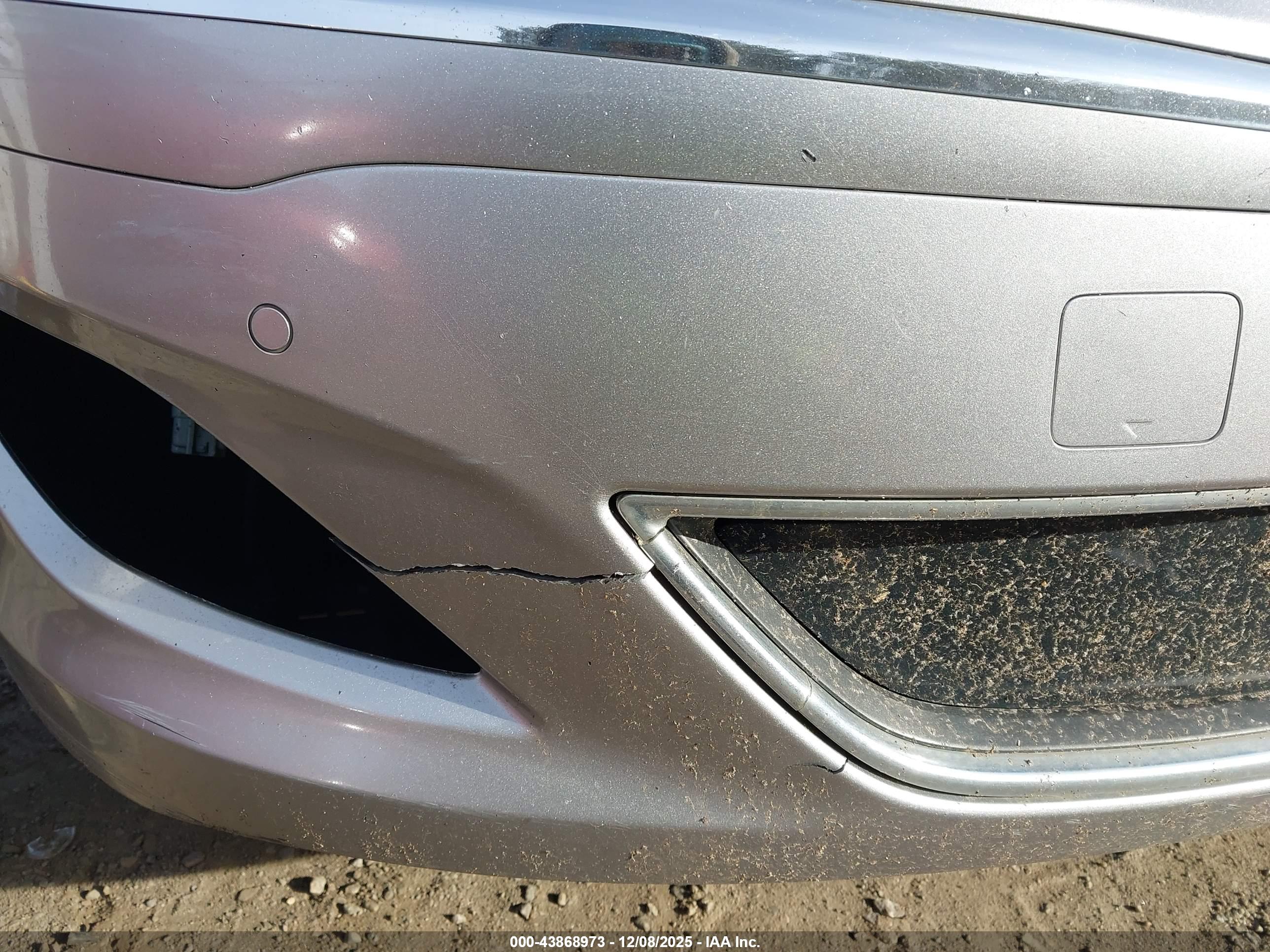 HYUNDAI GENESIS image 6