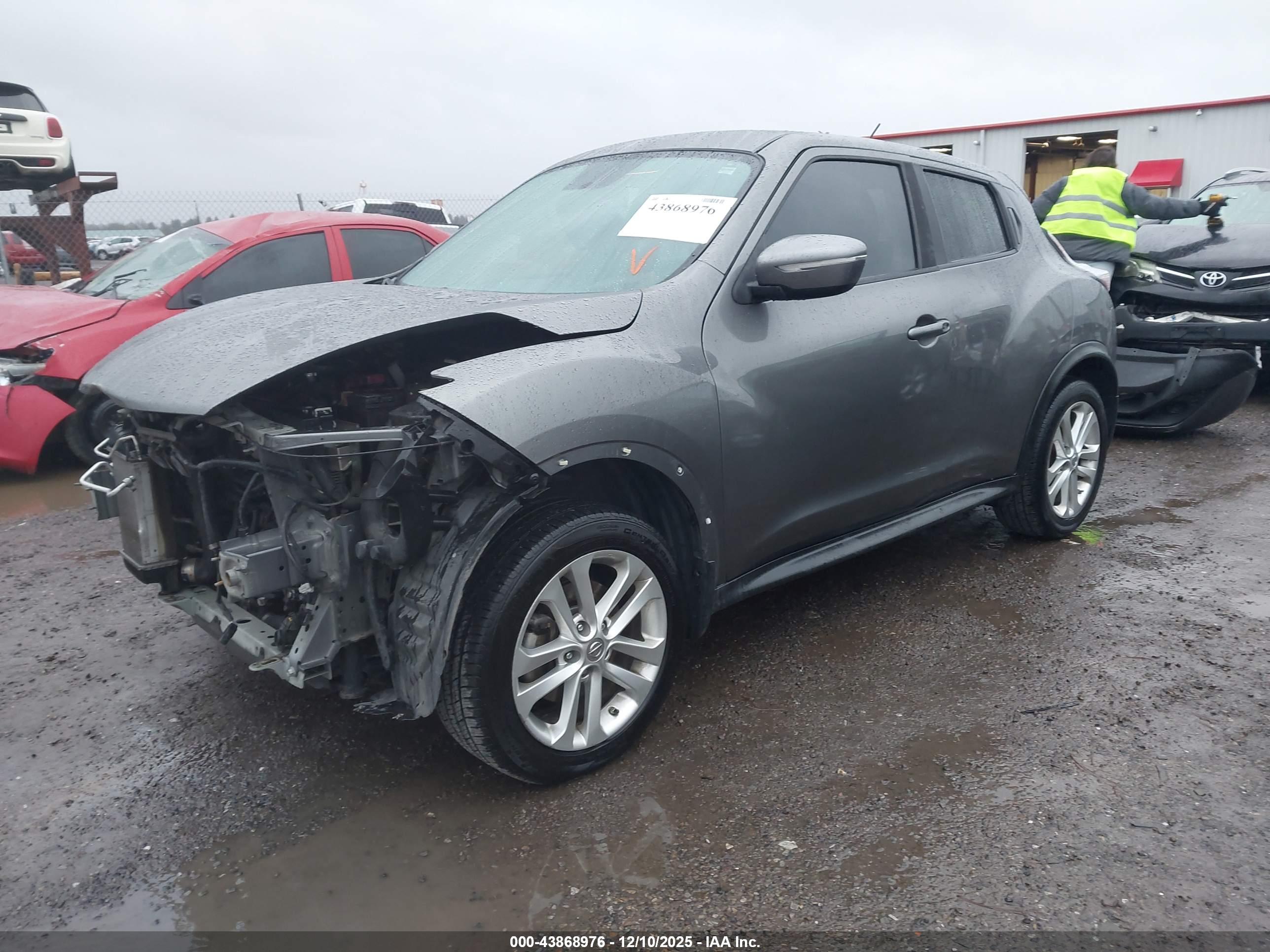 NISSAN JUKE image 2