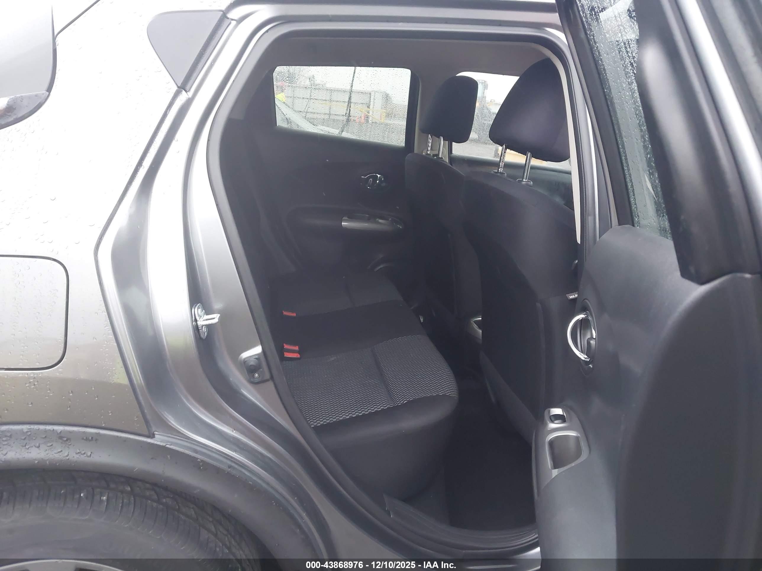 NISSAN JUKE image 8