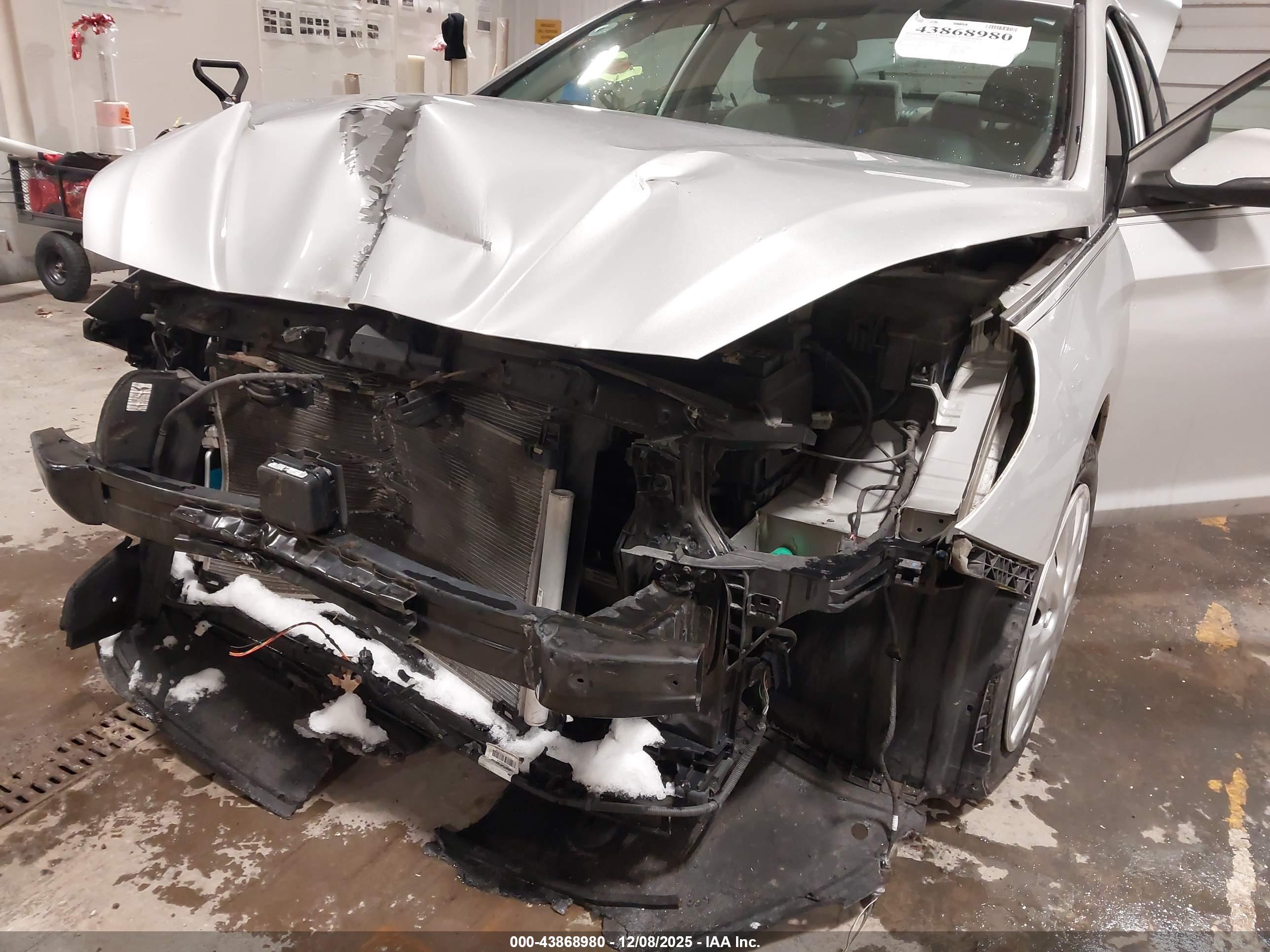 HYUNDAI SONATA image 6