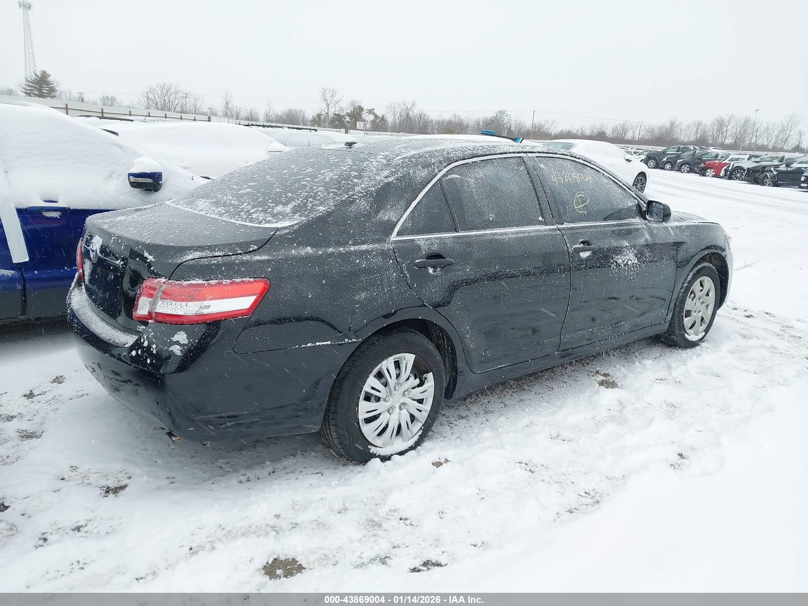 TOYOTA CAMRY image 4