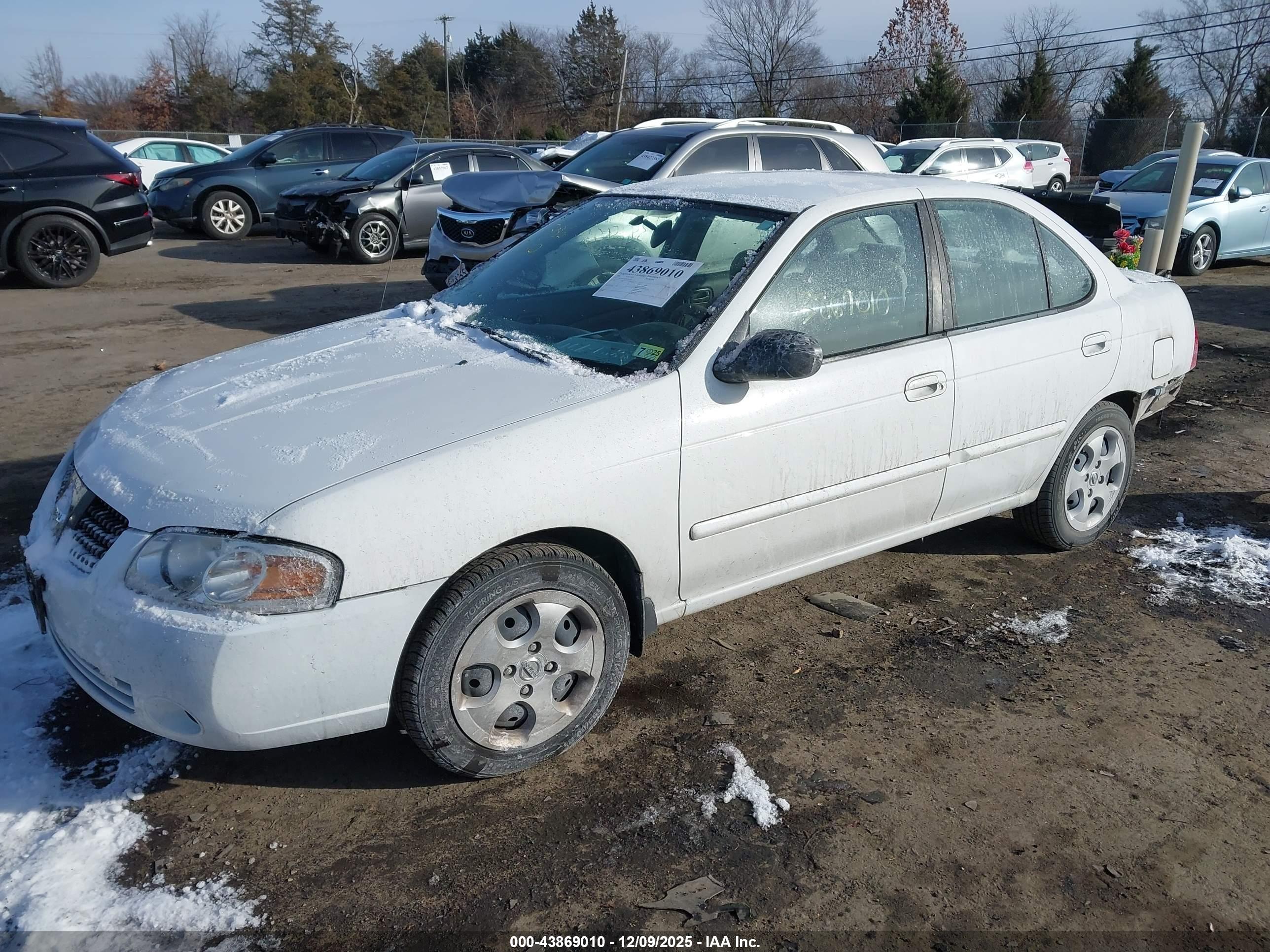 NISSAN SENTRA image 2