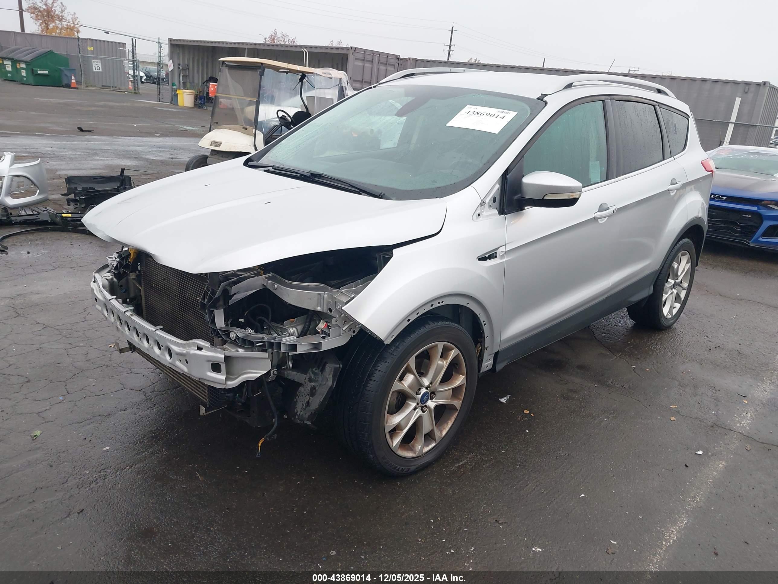 FORD ESCAPE image 2