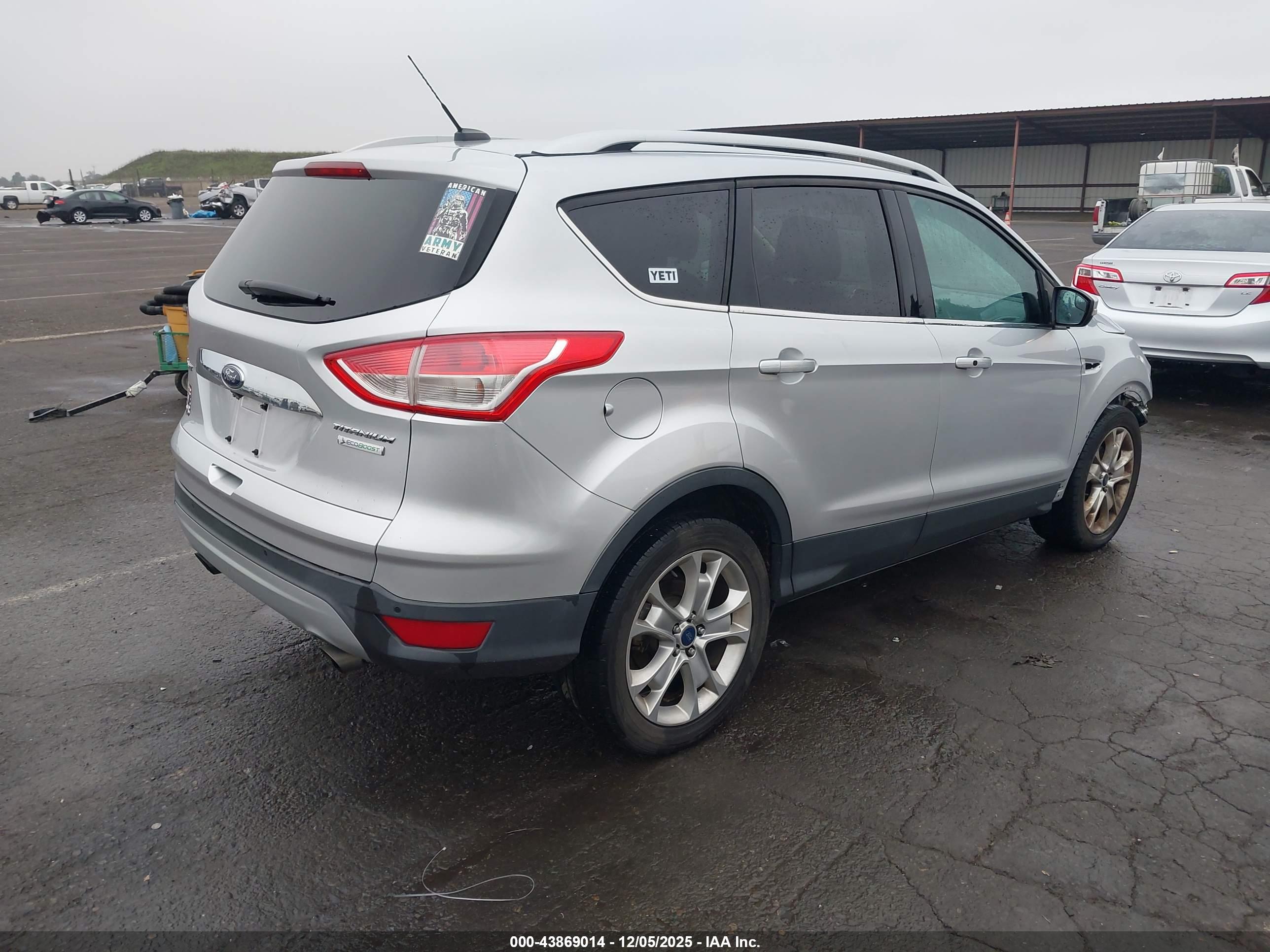 FORD ESCAPE image 4
