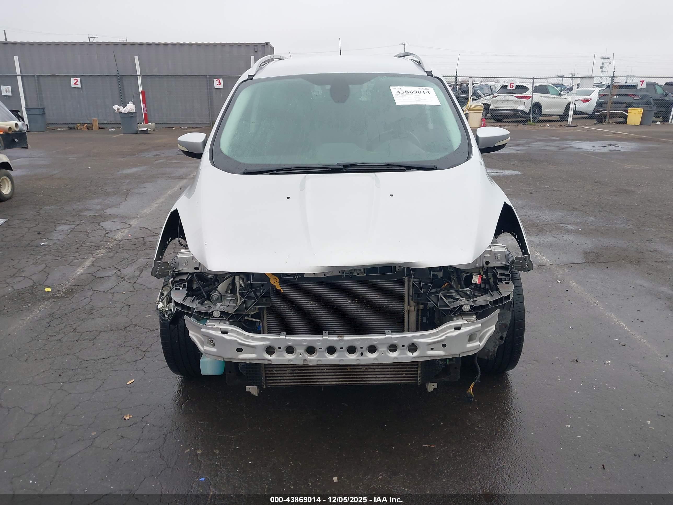 FORD ESCAPE image 6