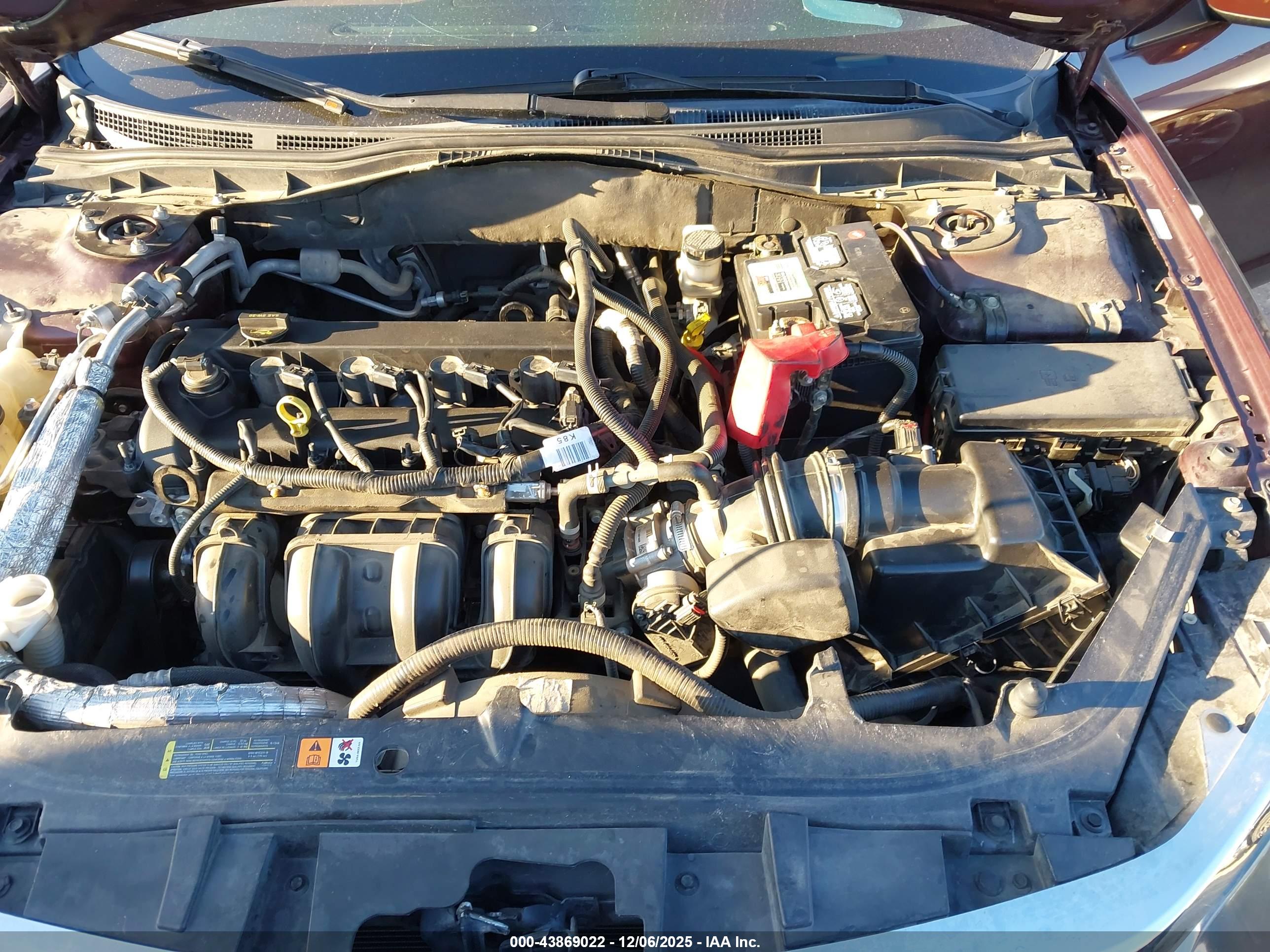 FORD FUSION image 10