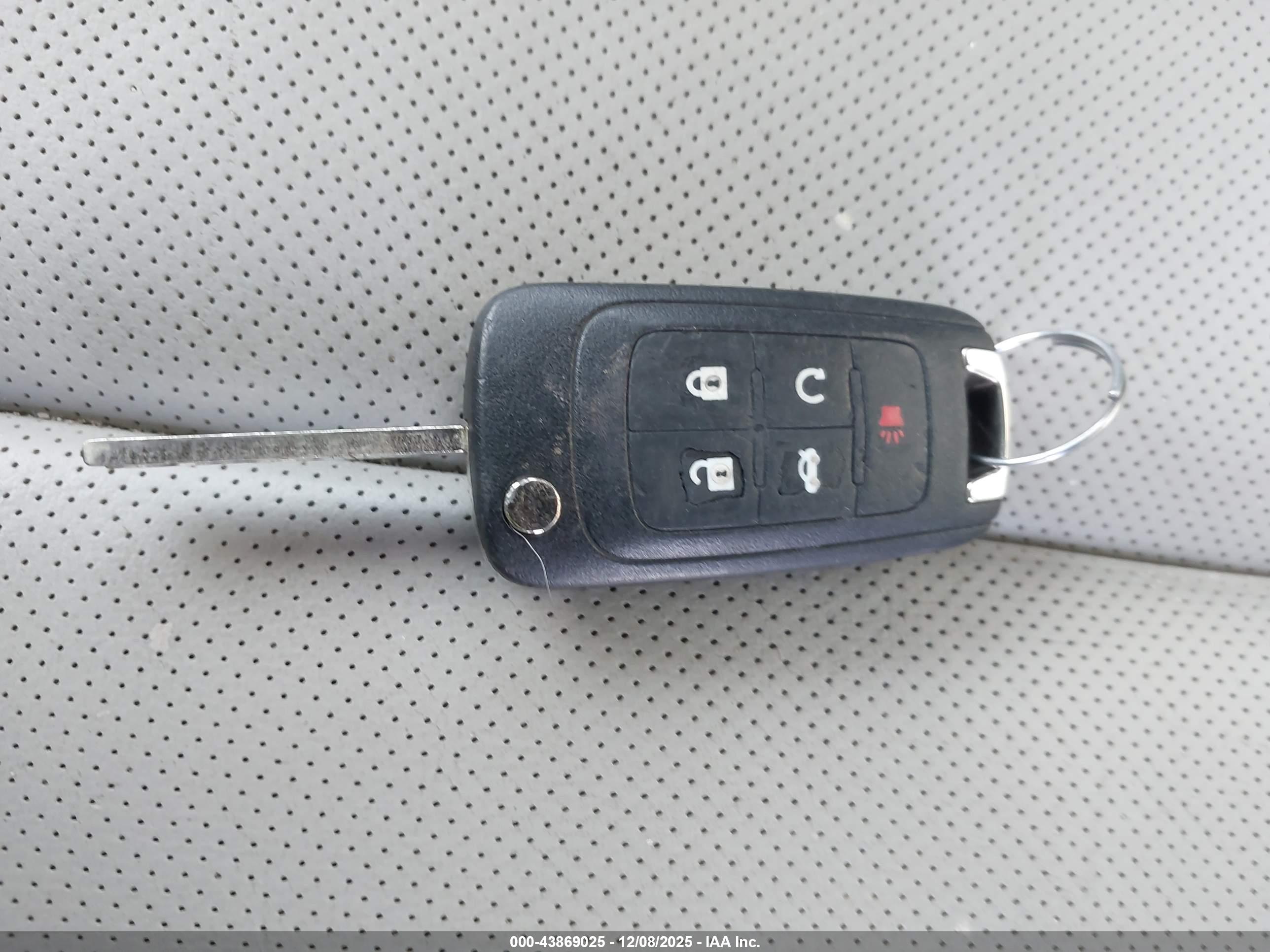CHEVROLET EQUINOX image 11