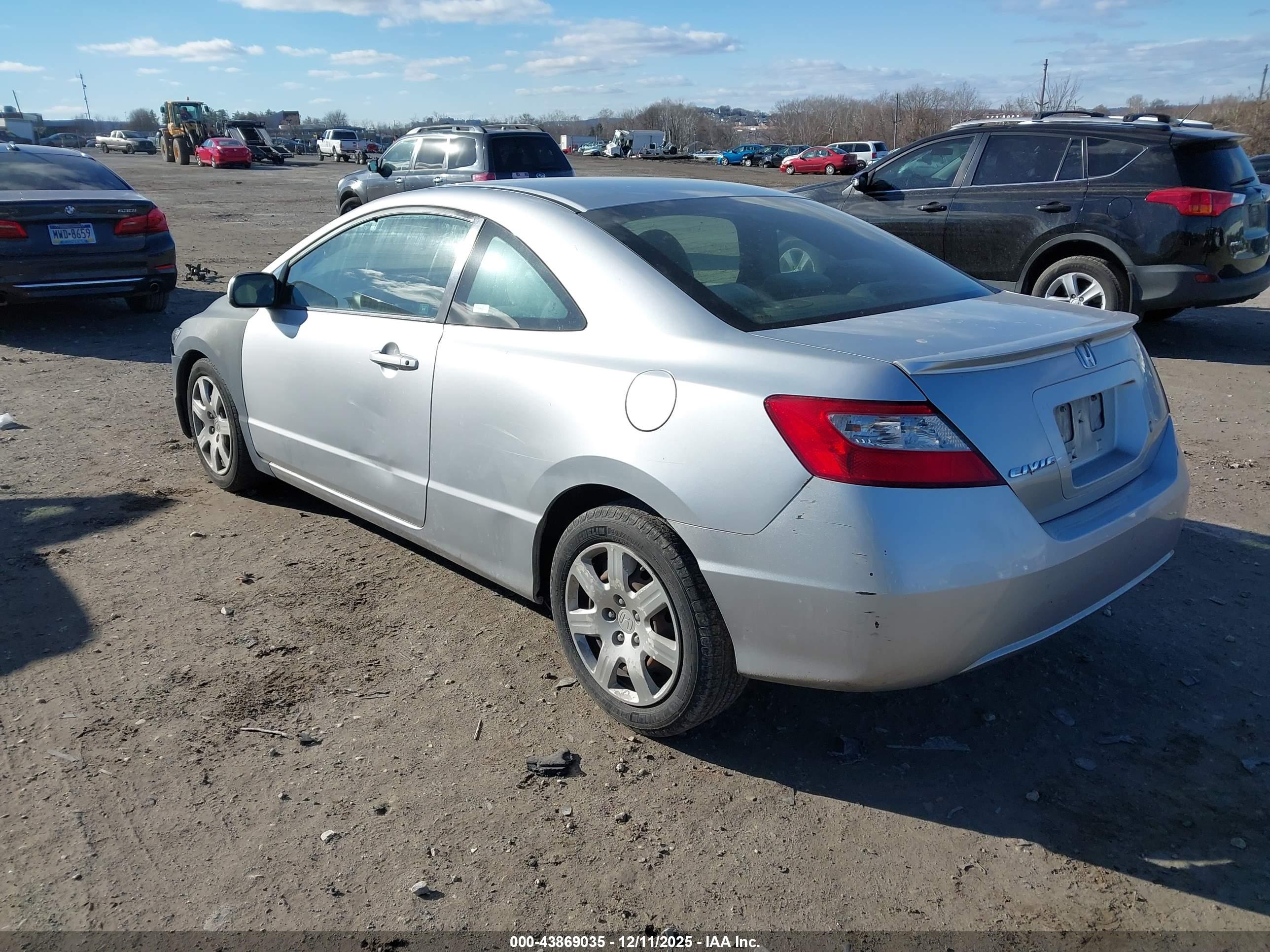 HONDA CIVIC image 3