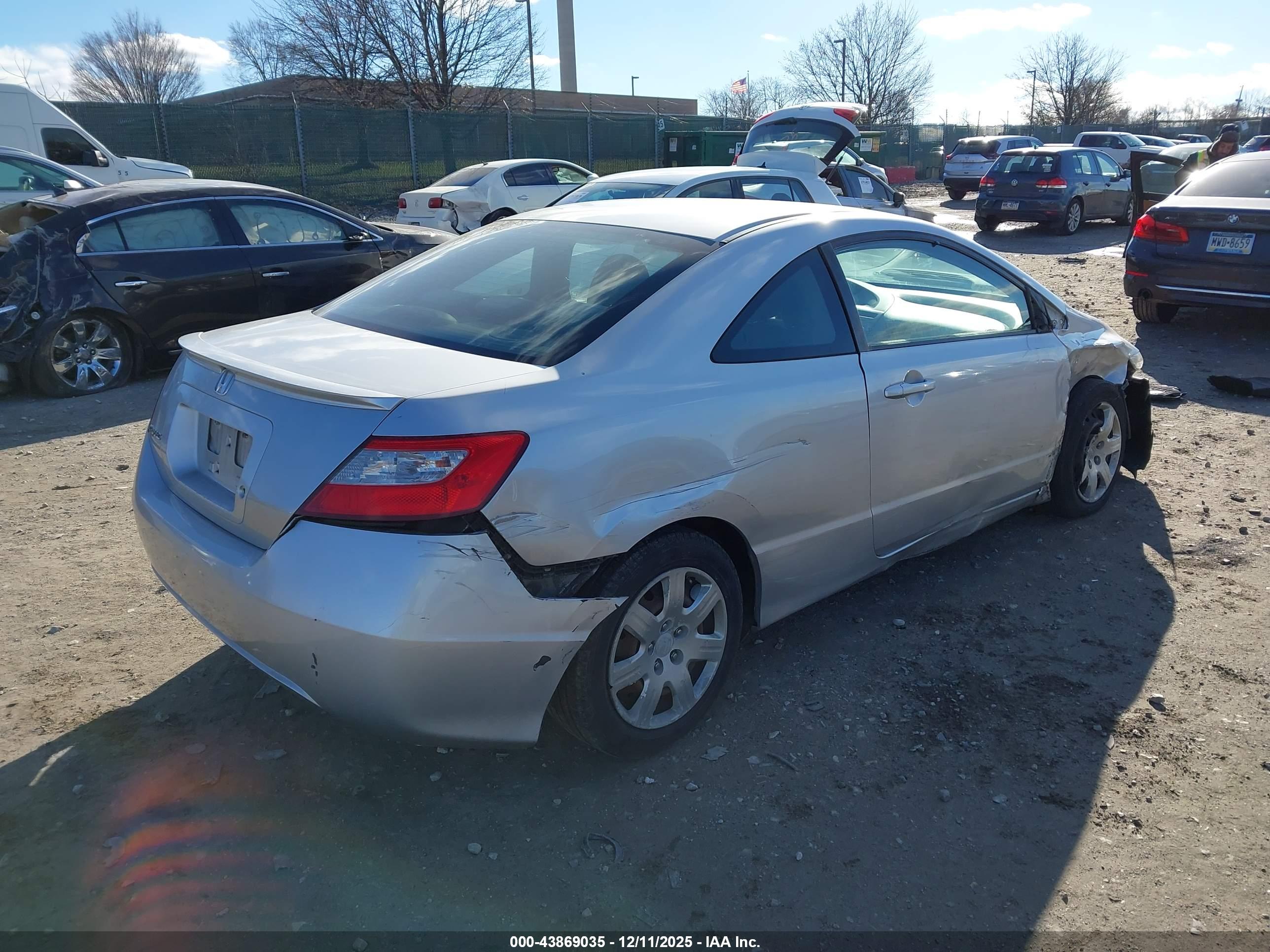 HONDA CIVIC image 4