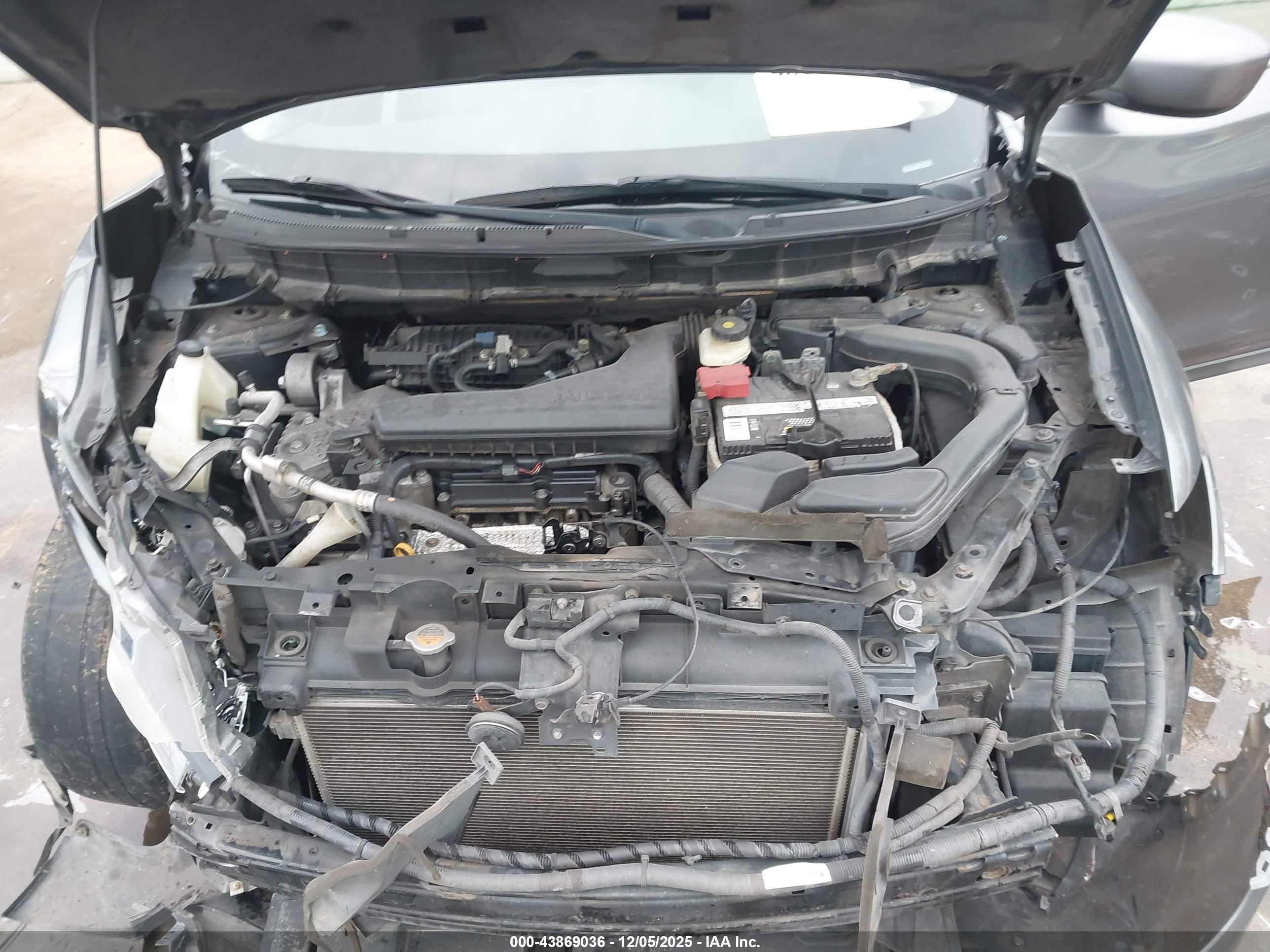 NISSAN ROGUE image 10