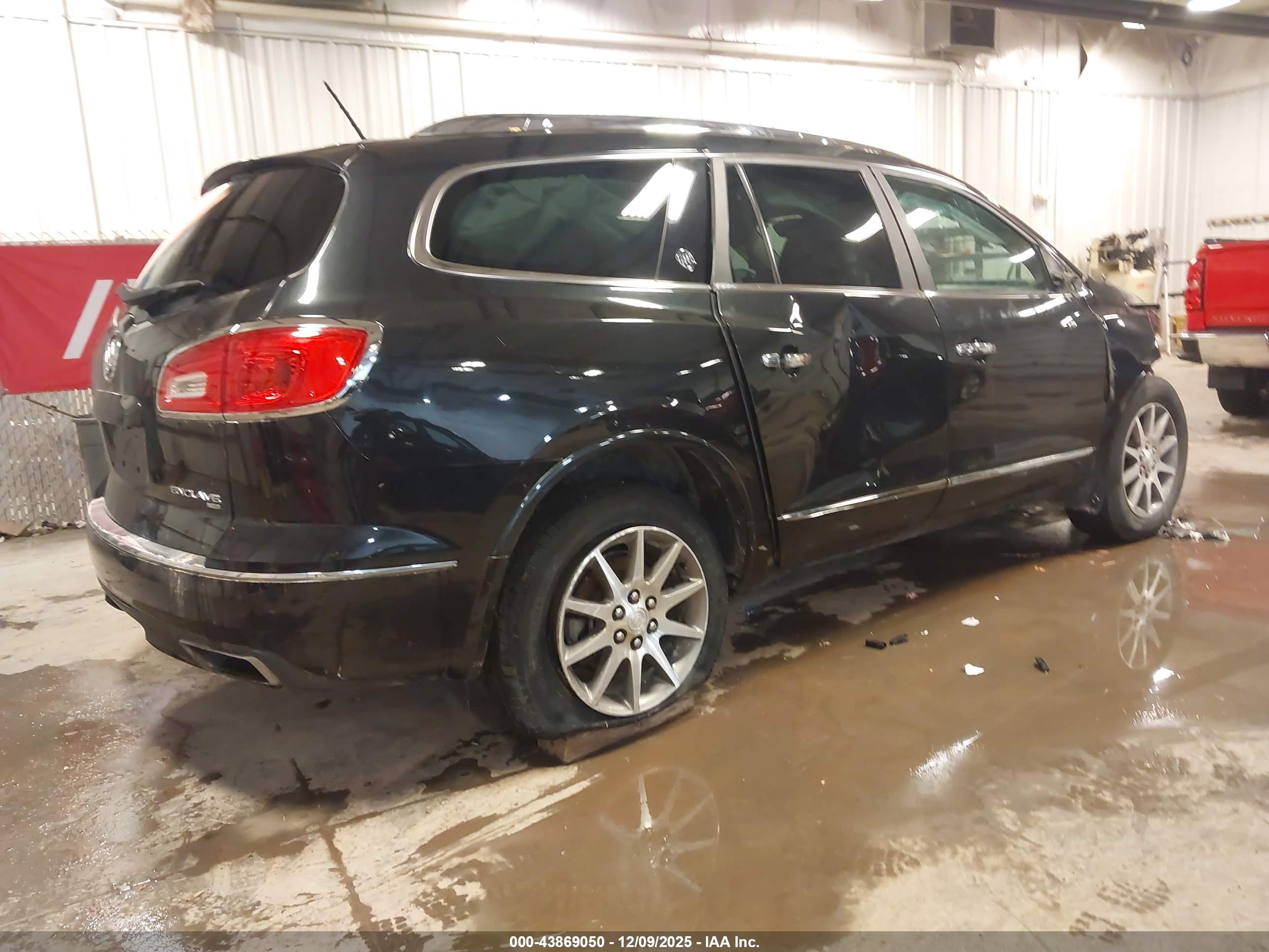 BUICK ENCLAVE image 4