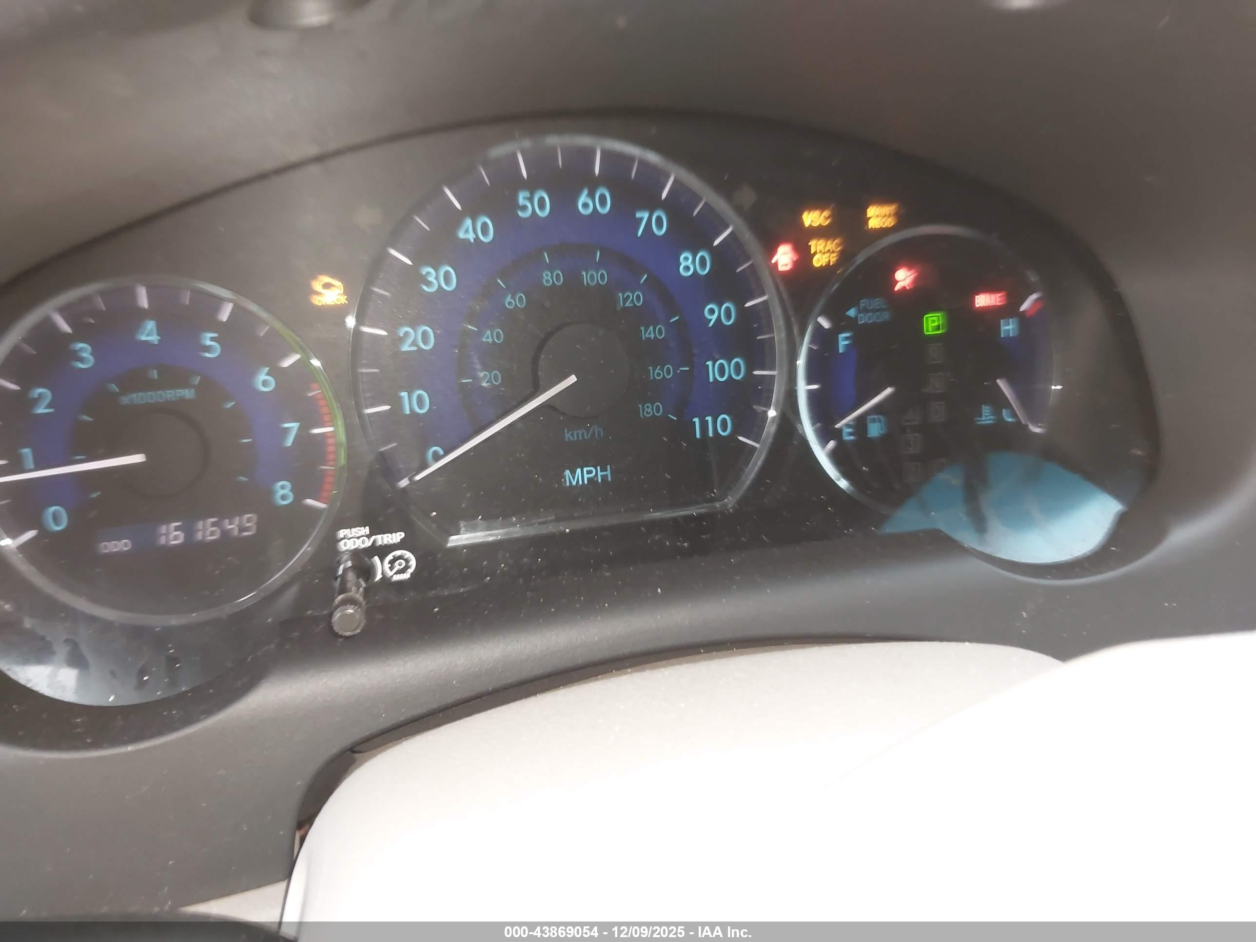 TOYOTA SIENNA image 7