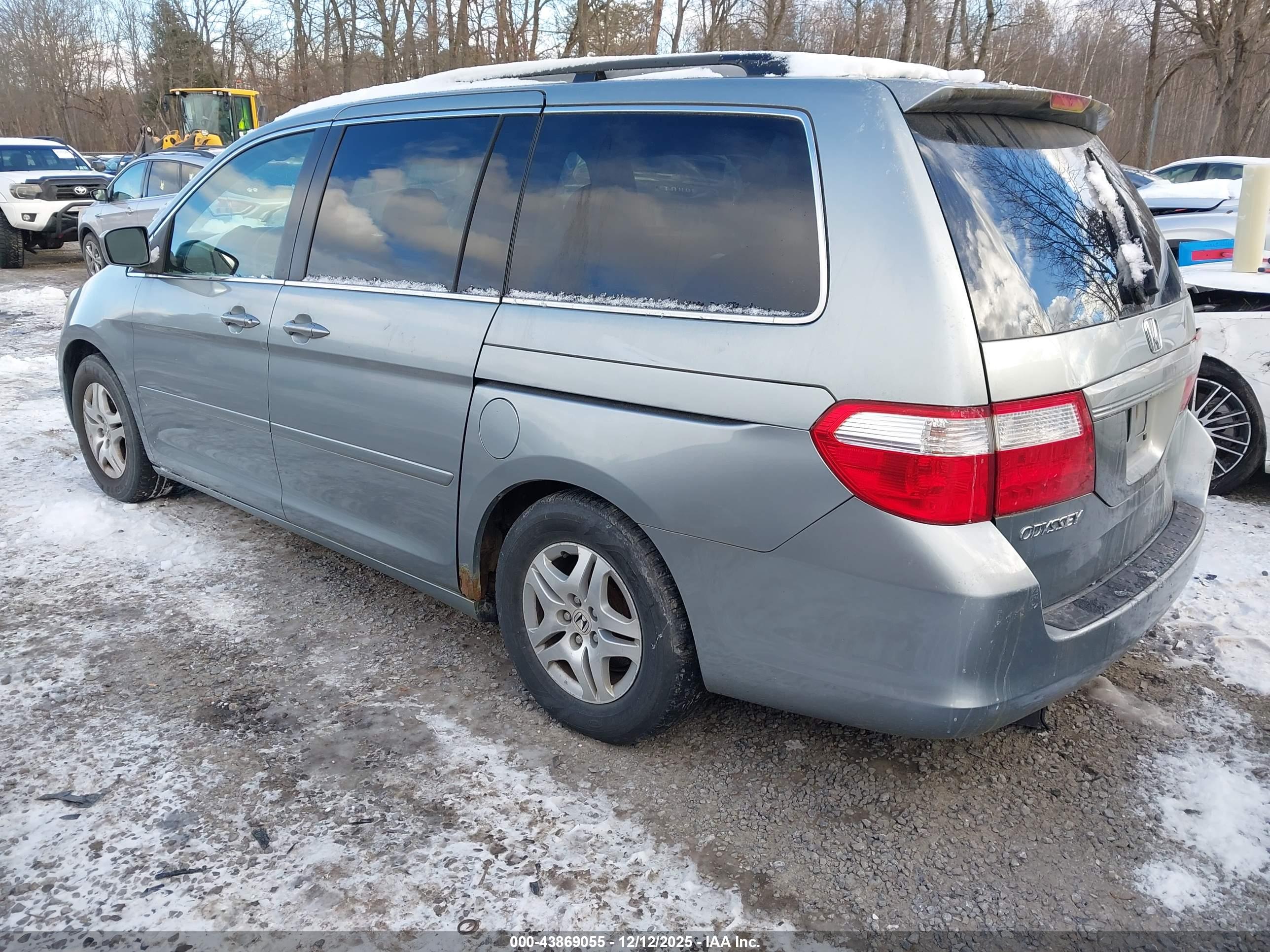 HONDA ODYSSEY image 3