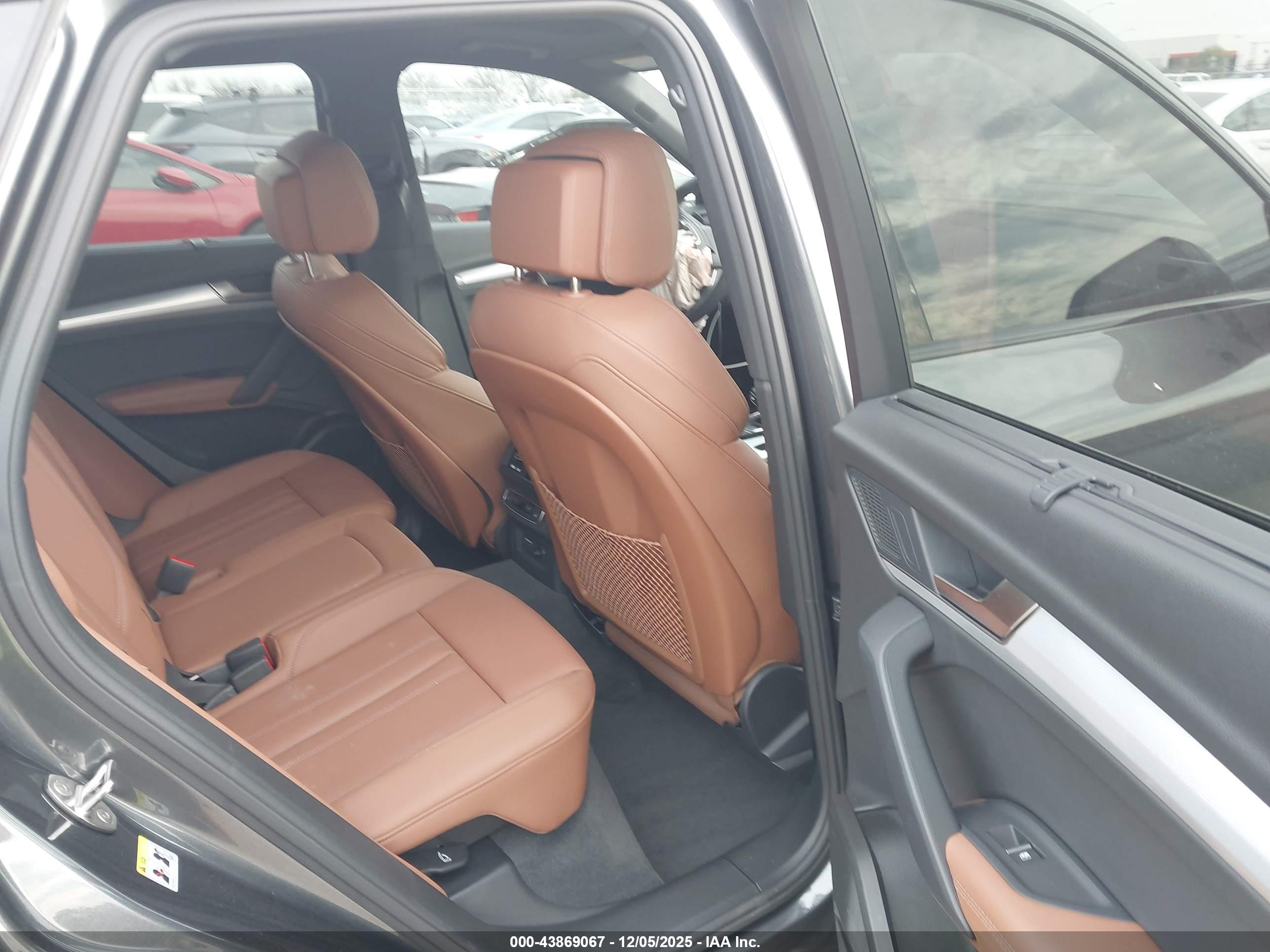 AUDI Q5 image 8