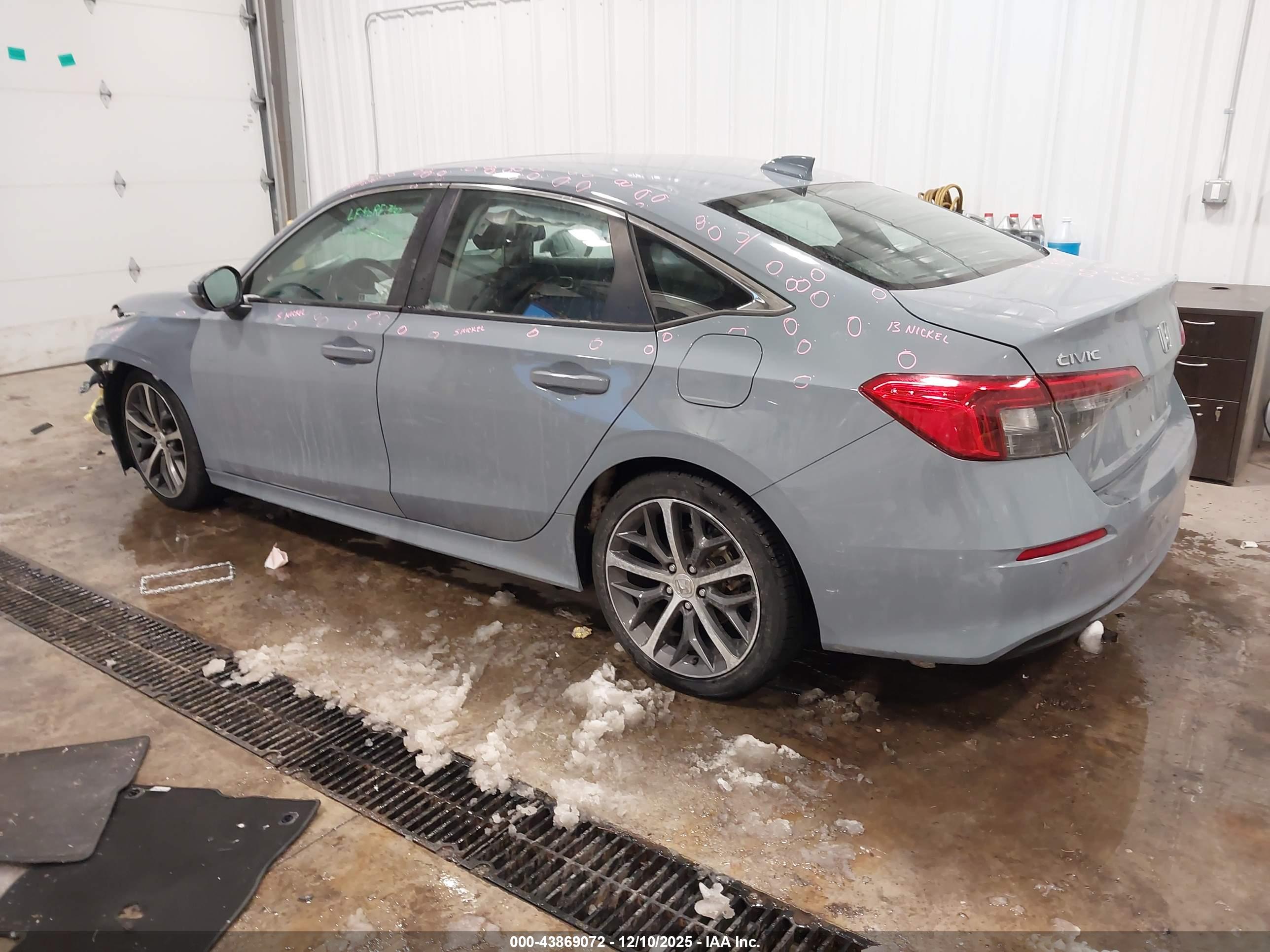 HONDA CIVIC image 3