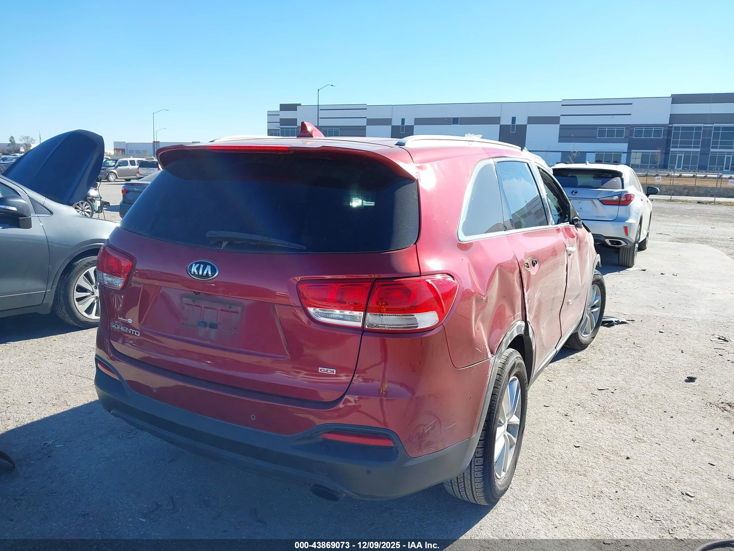 KIA SORENTO image 4