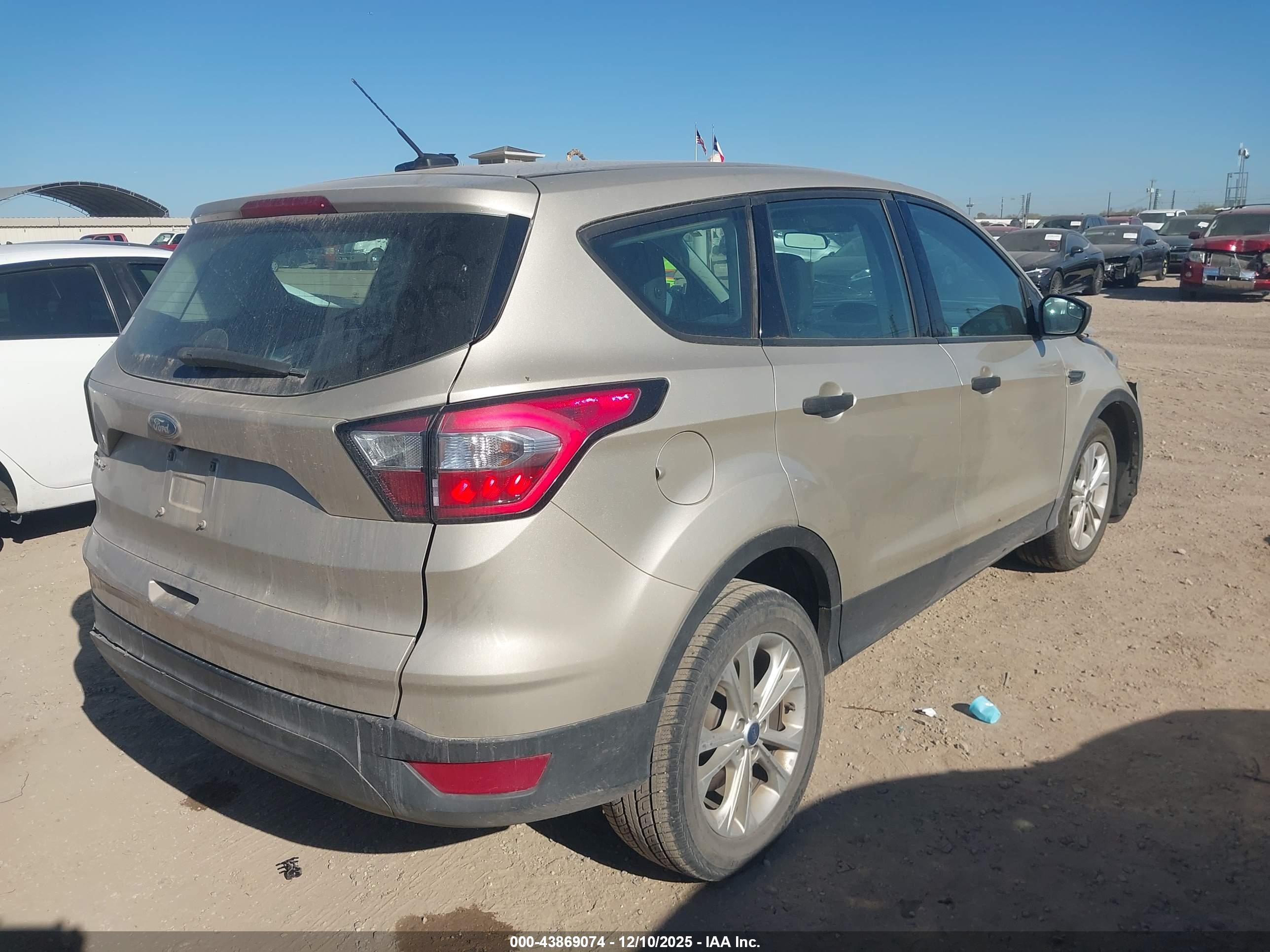 FORD ESCAPE image 4