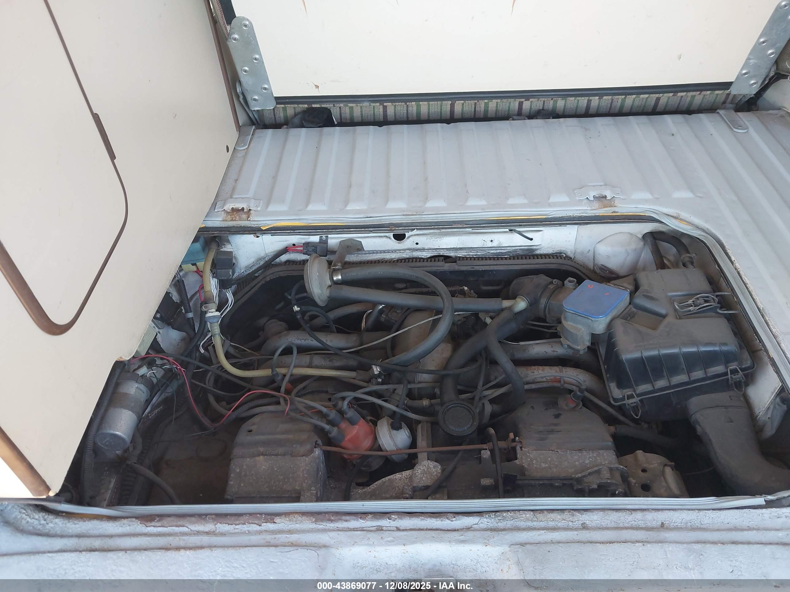 VOLKSWAGEN VANAGON image 10