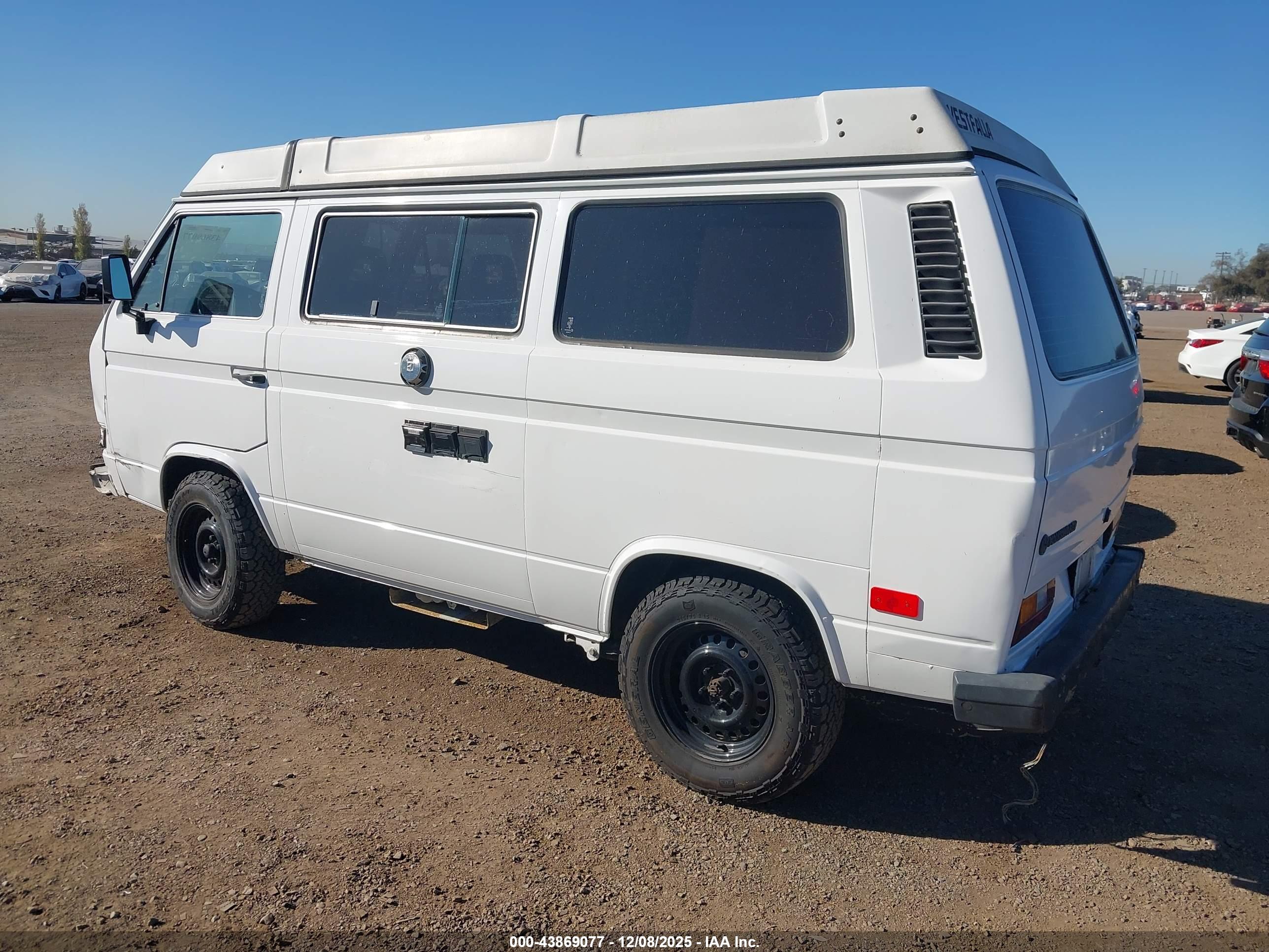 VOLKSWAGEN VANAGON image 3