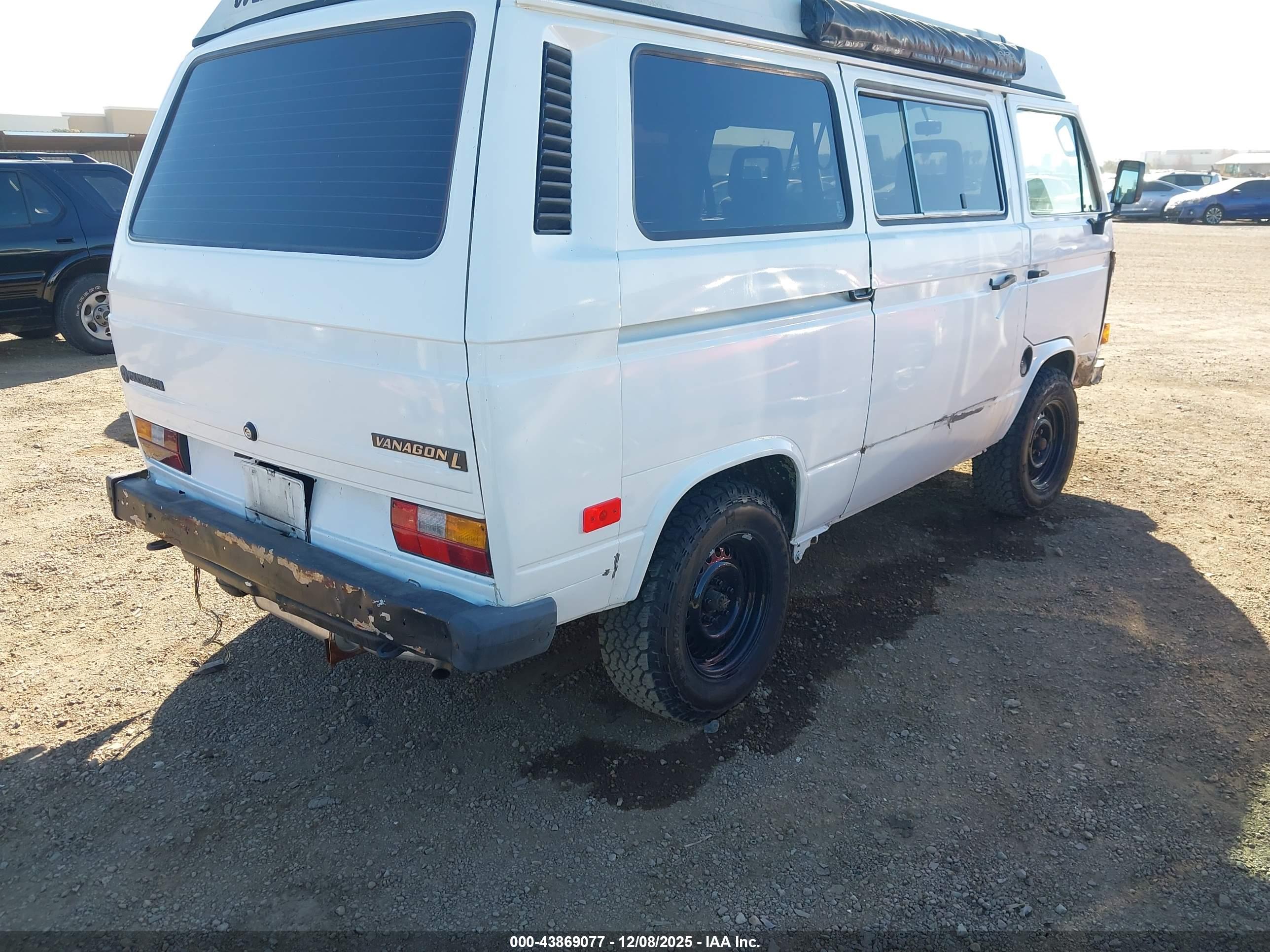 VOLKSWAGEN VANAGON image 6